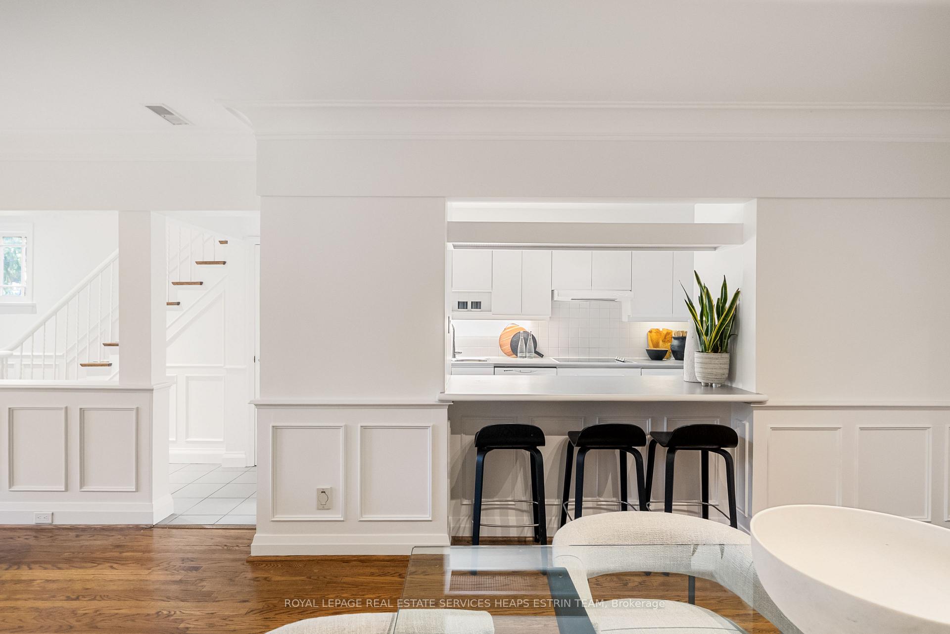 Photo 12 of 27 Berney Crescent, Toronto, Leaside — HOMEH