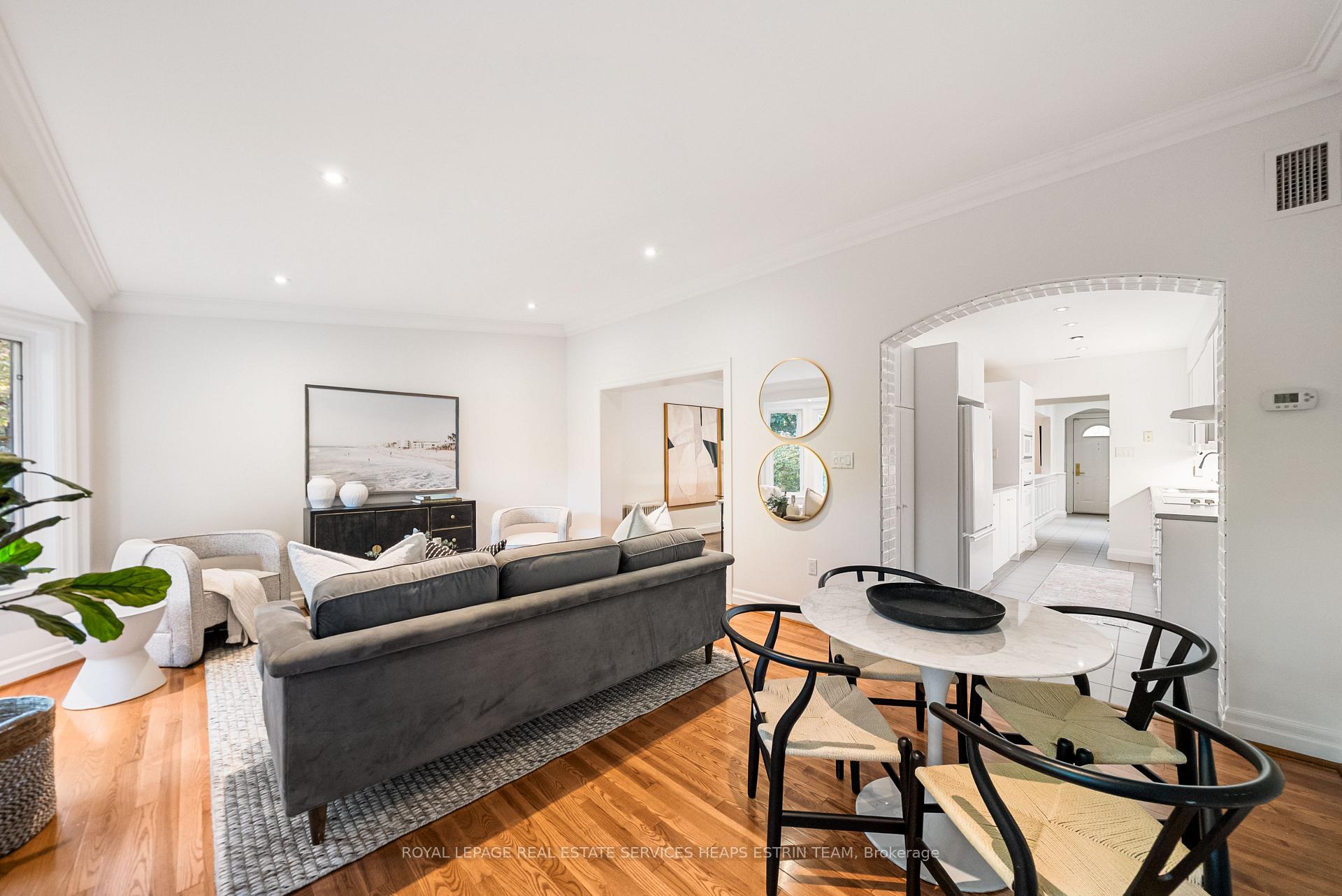 Photo 20 of 27 Berney Crescent, Toronto, Leaside — HOMEH