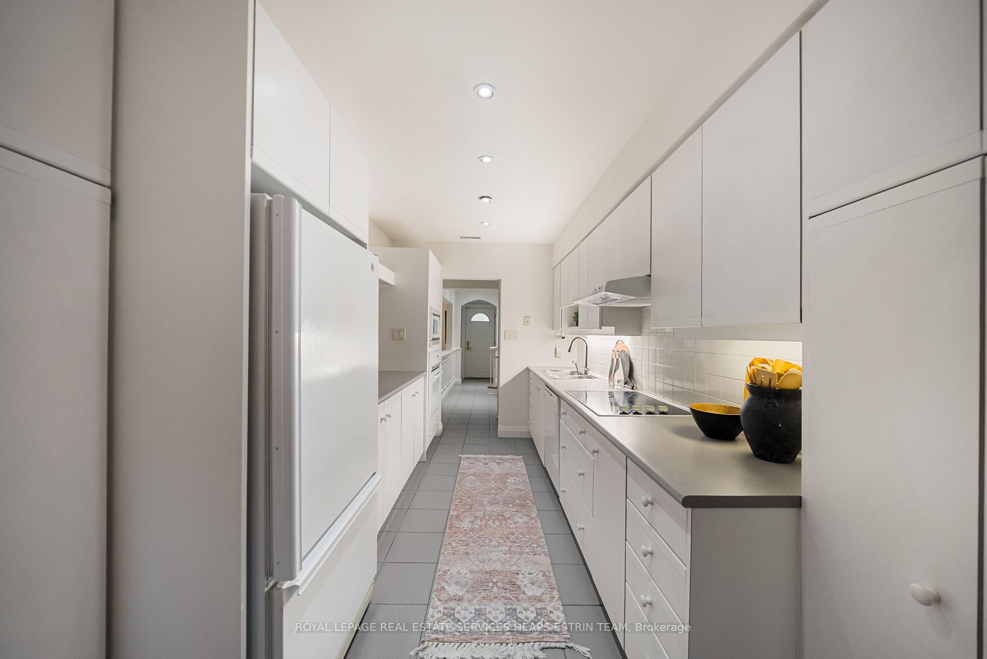 Photo 22 of 27 Berney Crescent, Toronto, Leaside — HOMEH