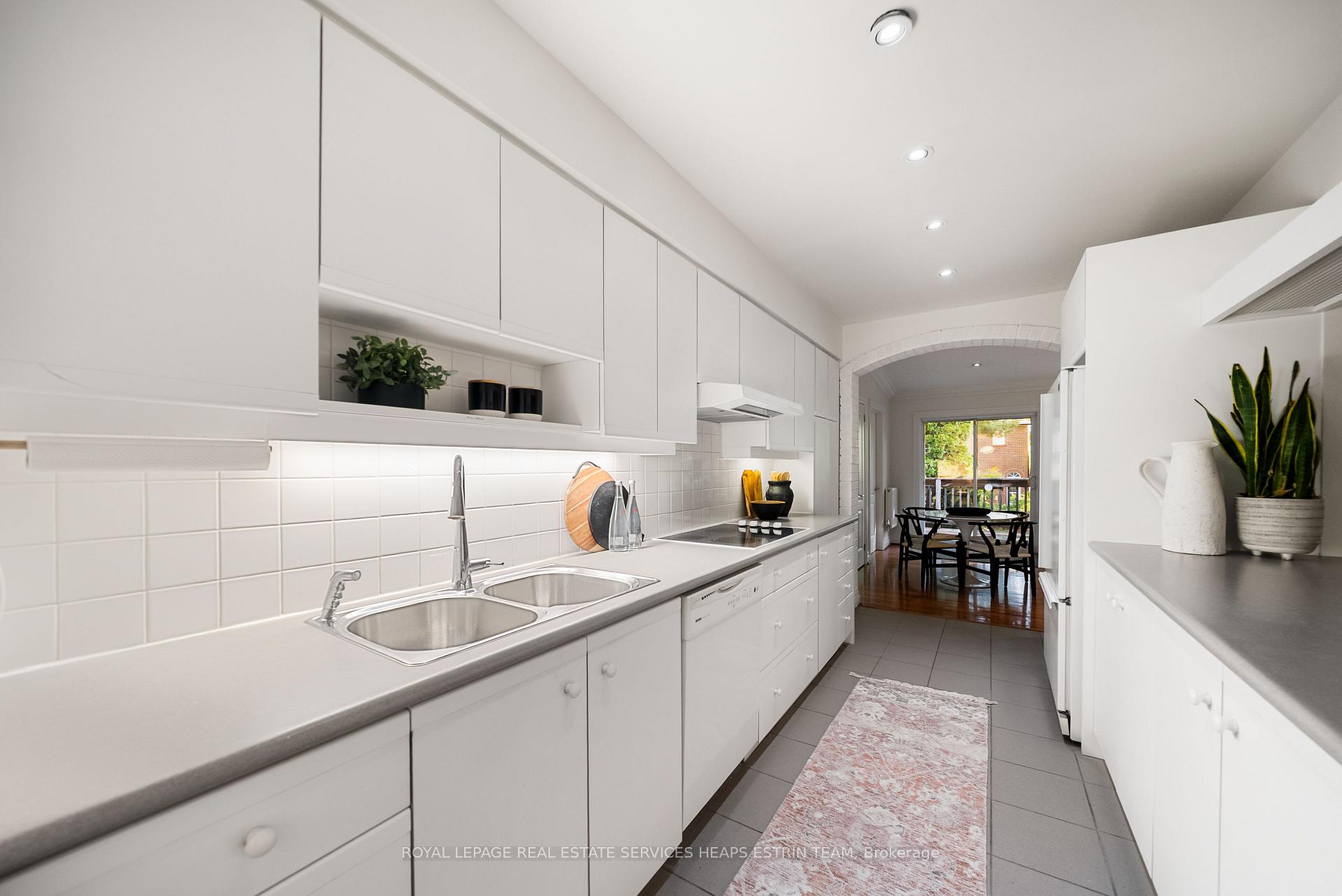 Photo 23 of 27 Berney Crescent, Toronto, Leaside — HOMEH