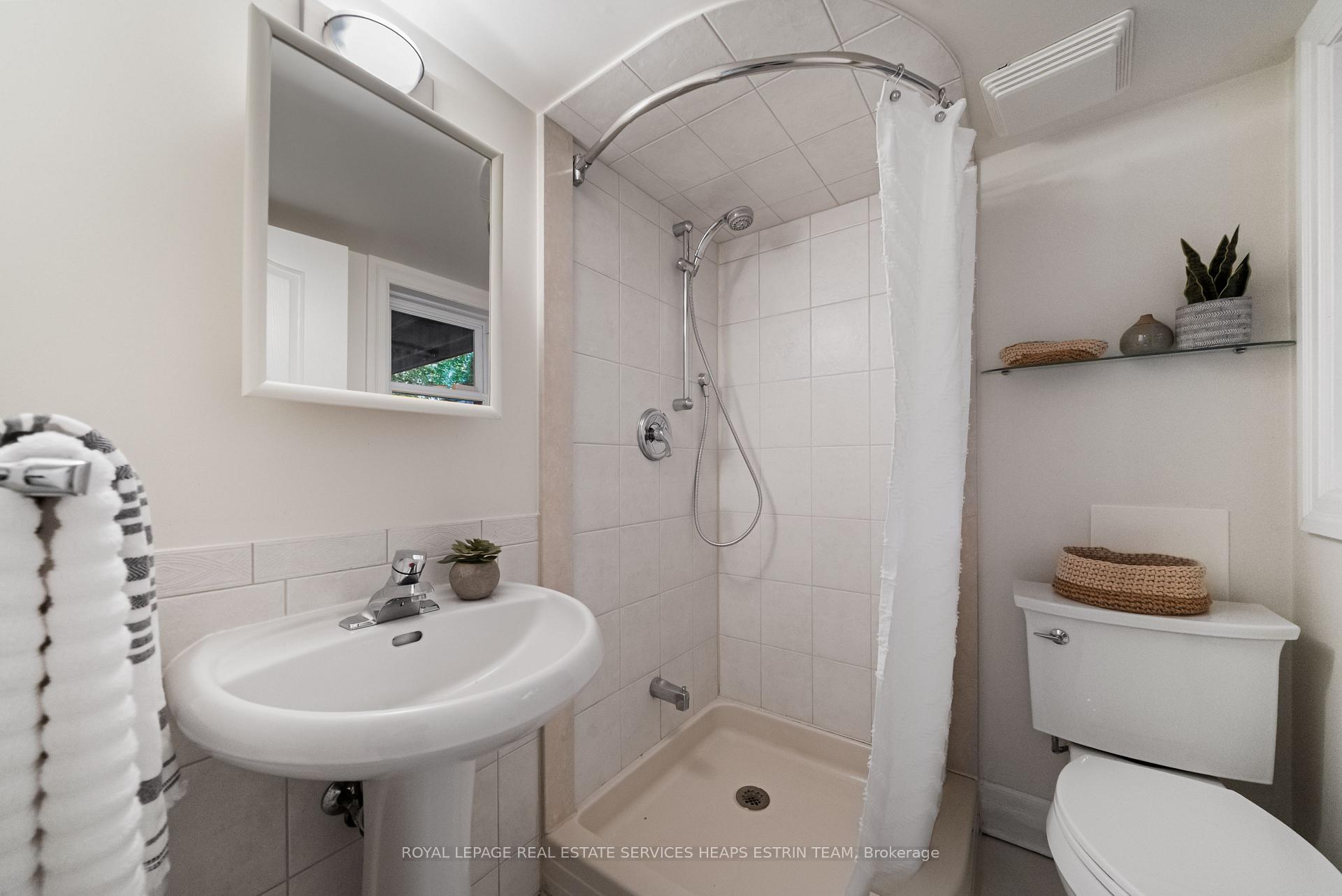Photo 43 of 27 Berney Crescent, Toronto, Leaside — HOMEH