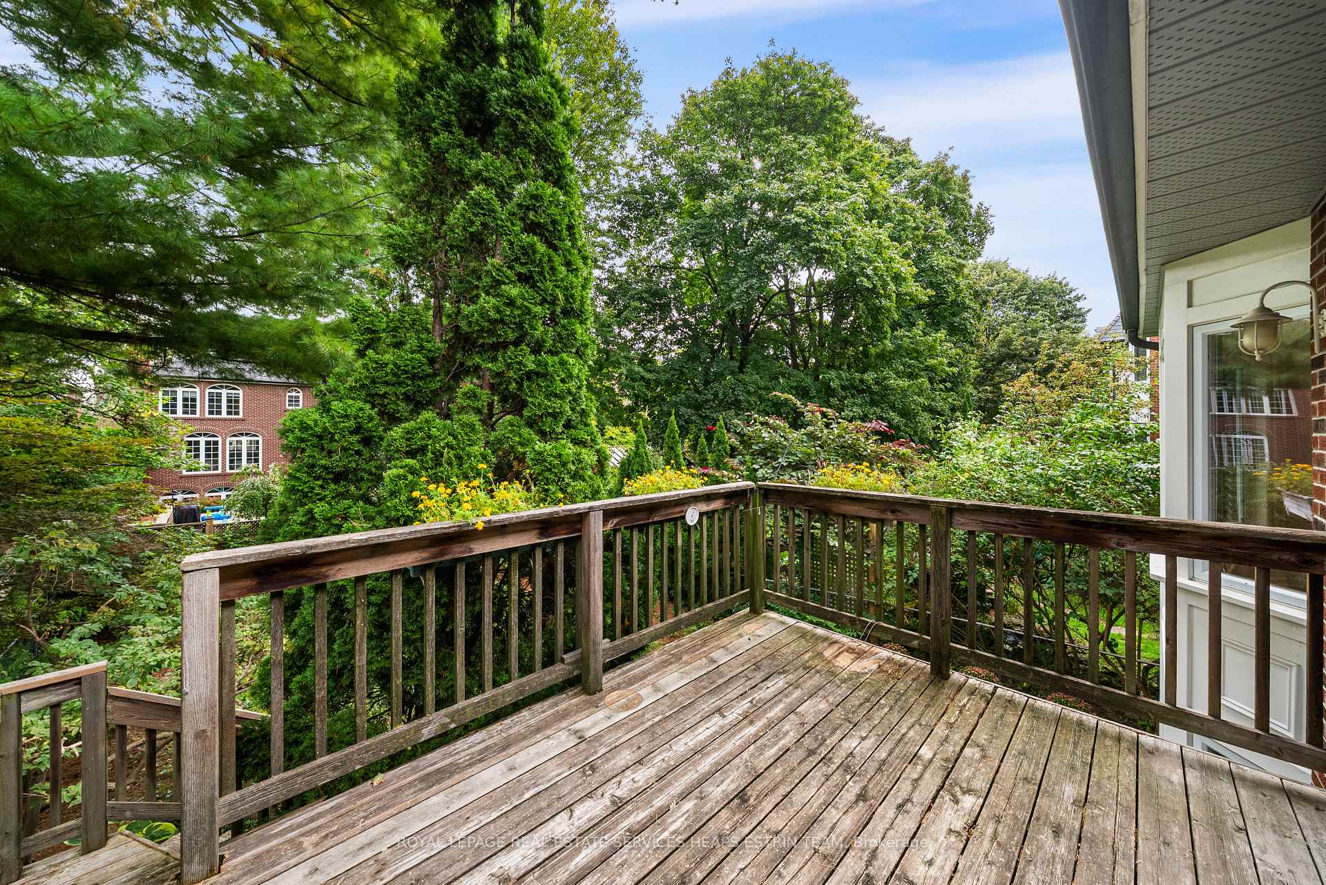 Photo 44 of 27 Berney Crescent, Toronto, Leaside — HOMEH