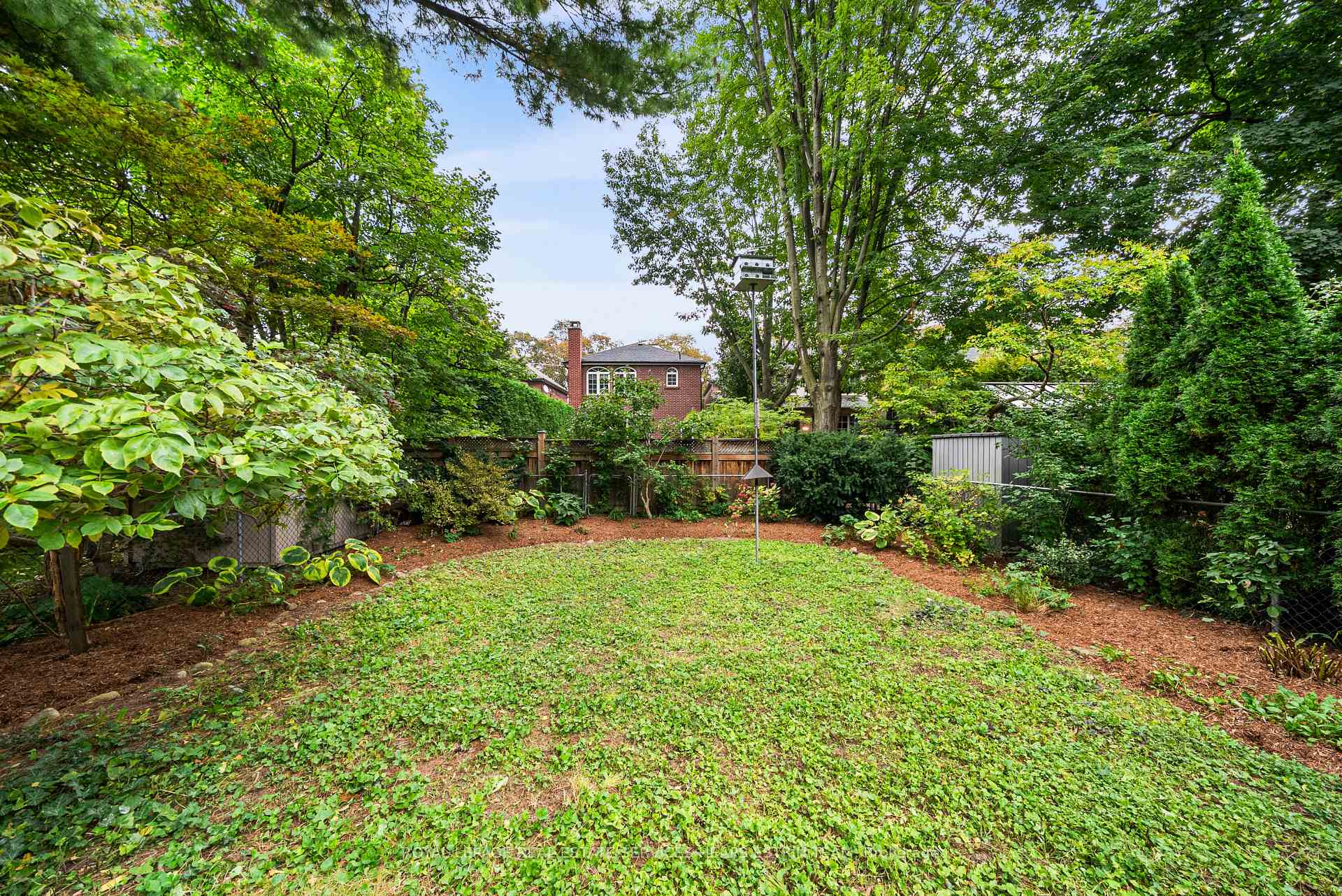Photo 47 of 27 Berney Crescent, Toronto, Leaside — HOMEH