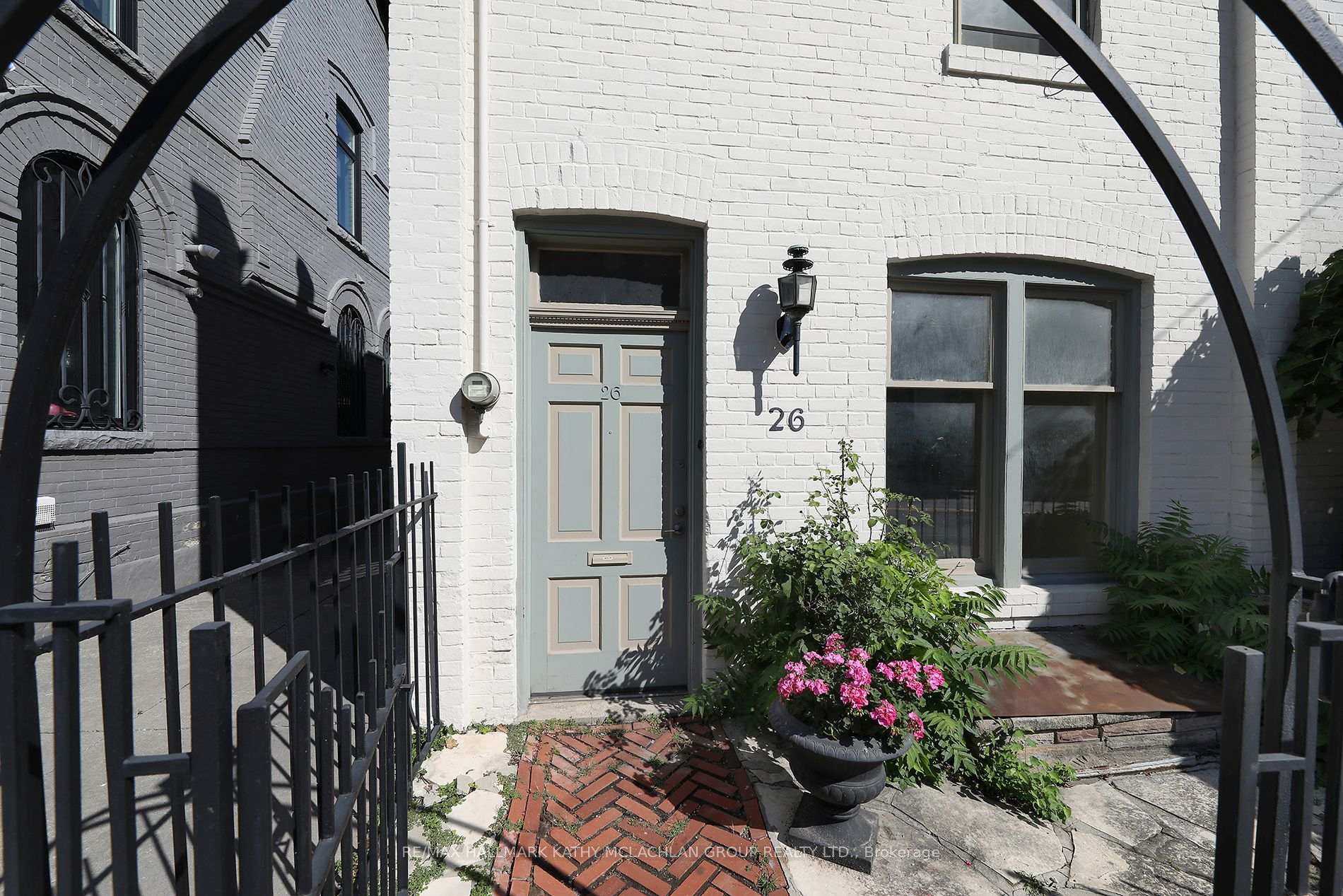 Photo 2 of 26 Belmont Street, Toronto, The Annex — HOMEH