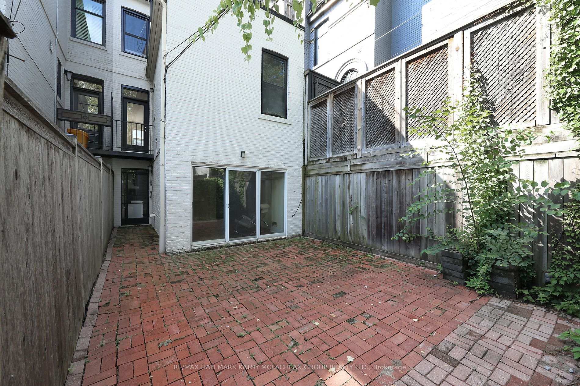Photo 9 of 26 Belmont Street, Toronto, The Annex — HOMEH