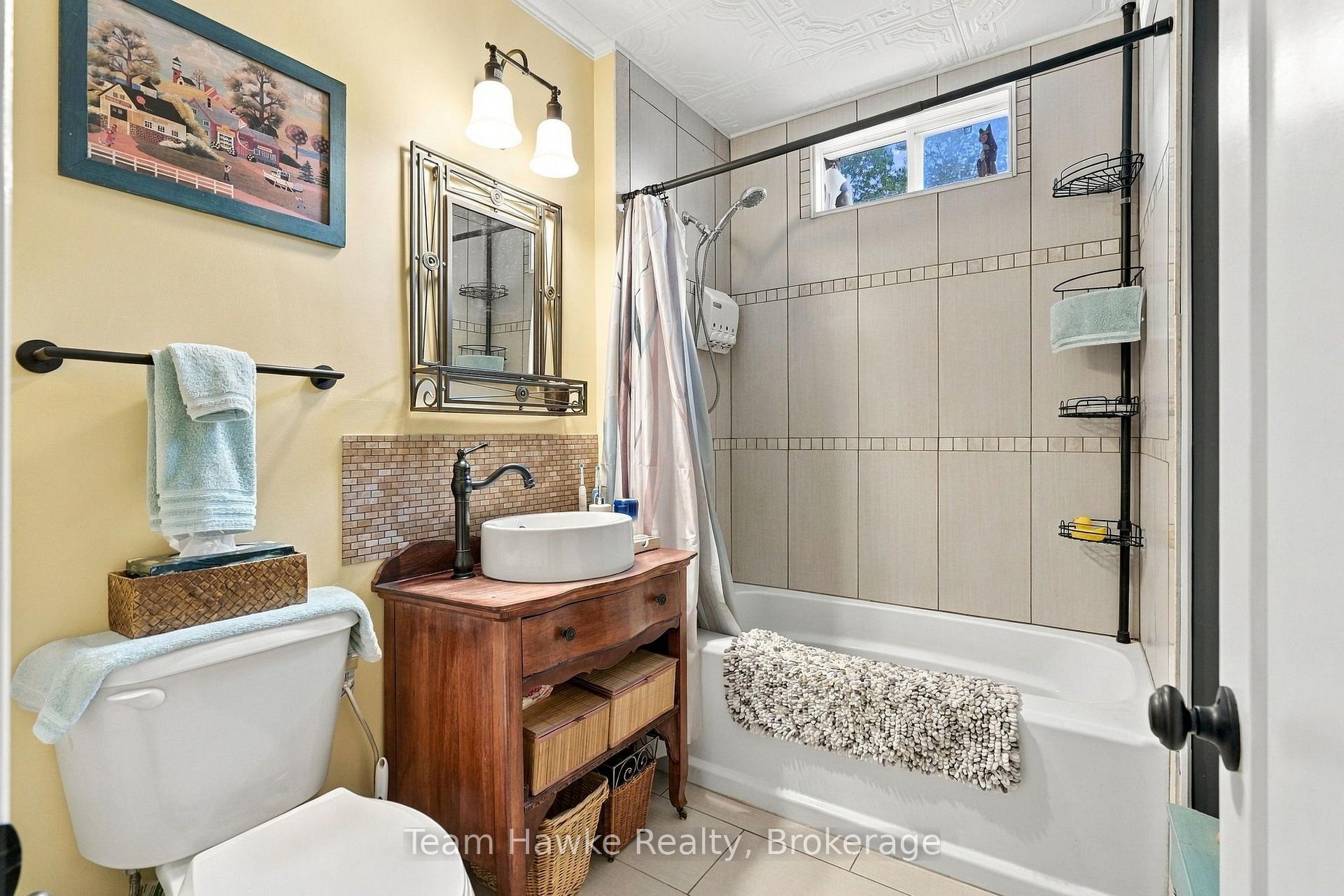 Photo 19 of 200 Fifth Street, Midland — HOMEH