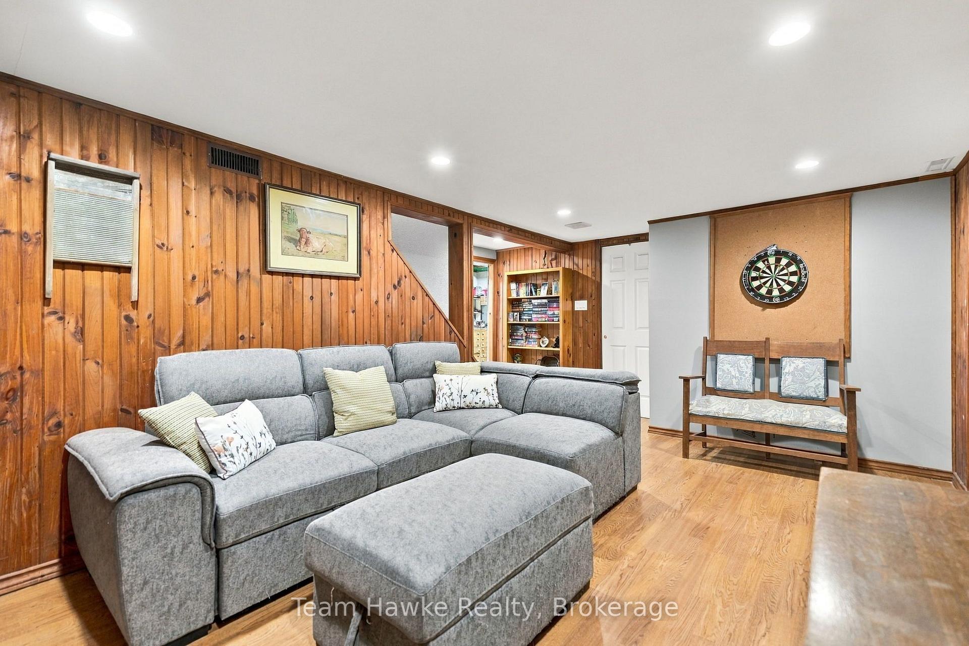 Photo 25 of 200 Fifth Street, Midland — HOMEH