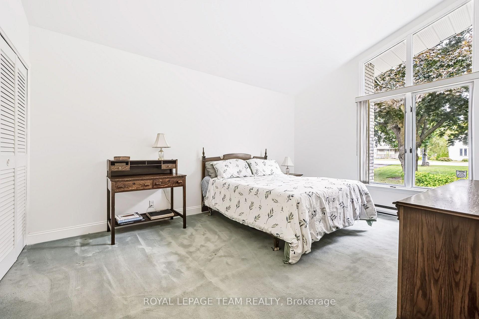 Photo 18 of 2027 Dundas Street, Edwardsburgh/Cardinal, Town of Cardinal — HOMEH