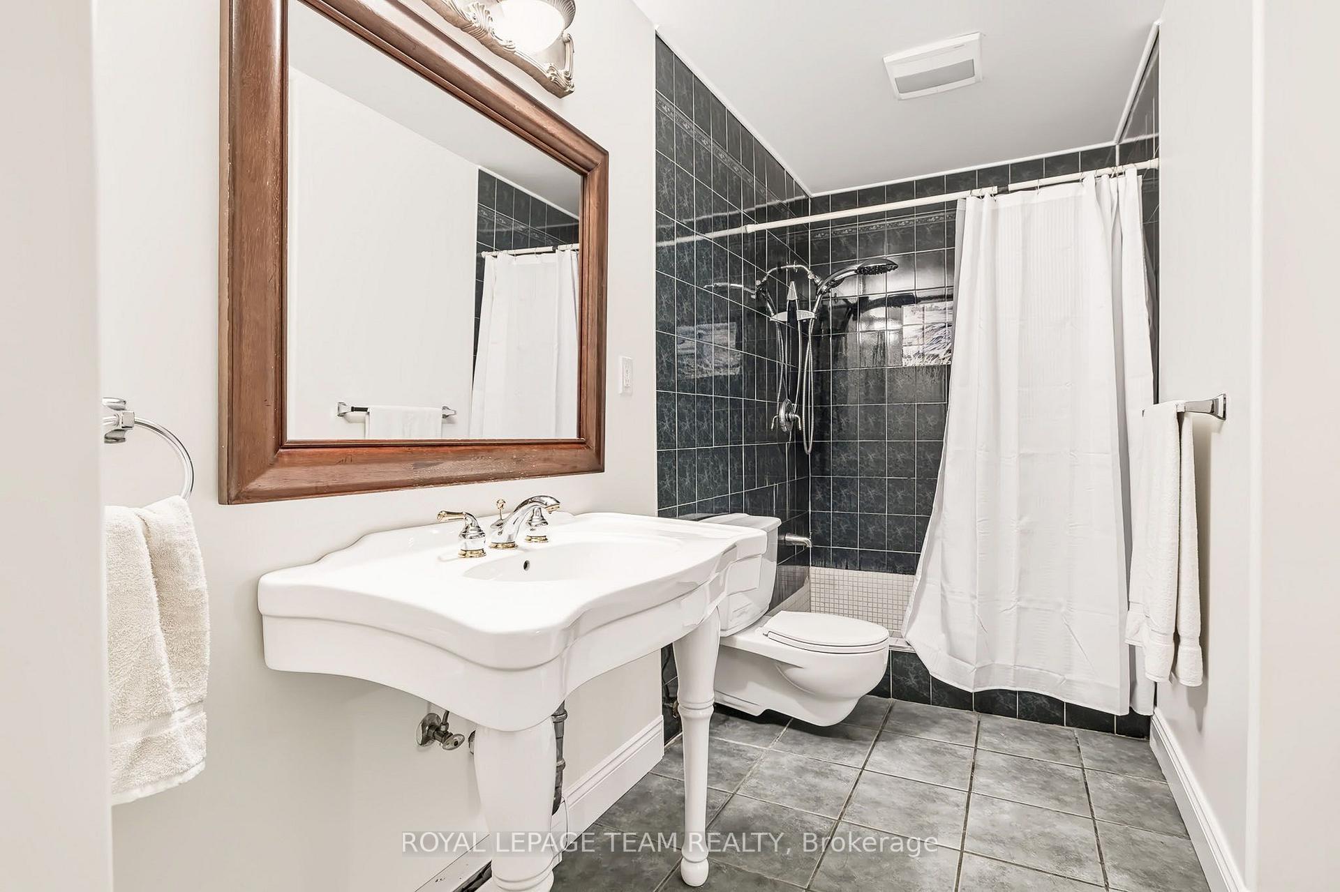 Photo 29 of 2027 Dundas Street, Edwardsburgh/Cardinal, Town of Cardinal — HOMEH
