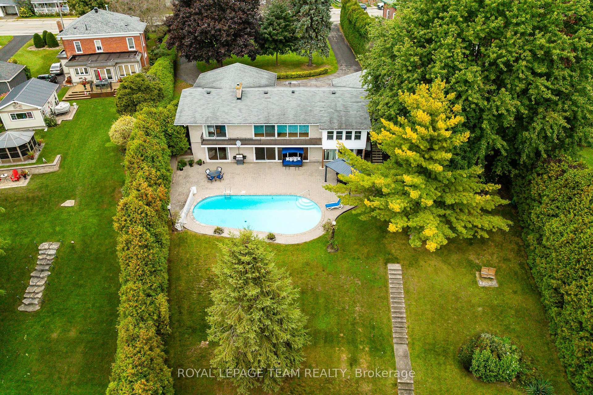 Photo 46 of 2027 Dundas Street, Edwardsburgh/Cardinal, Town of Cardinal — HOMEH