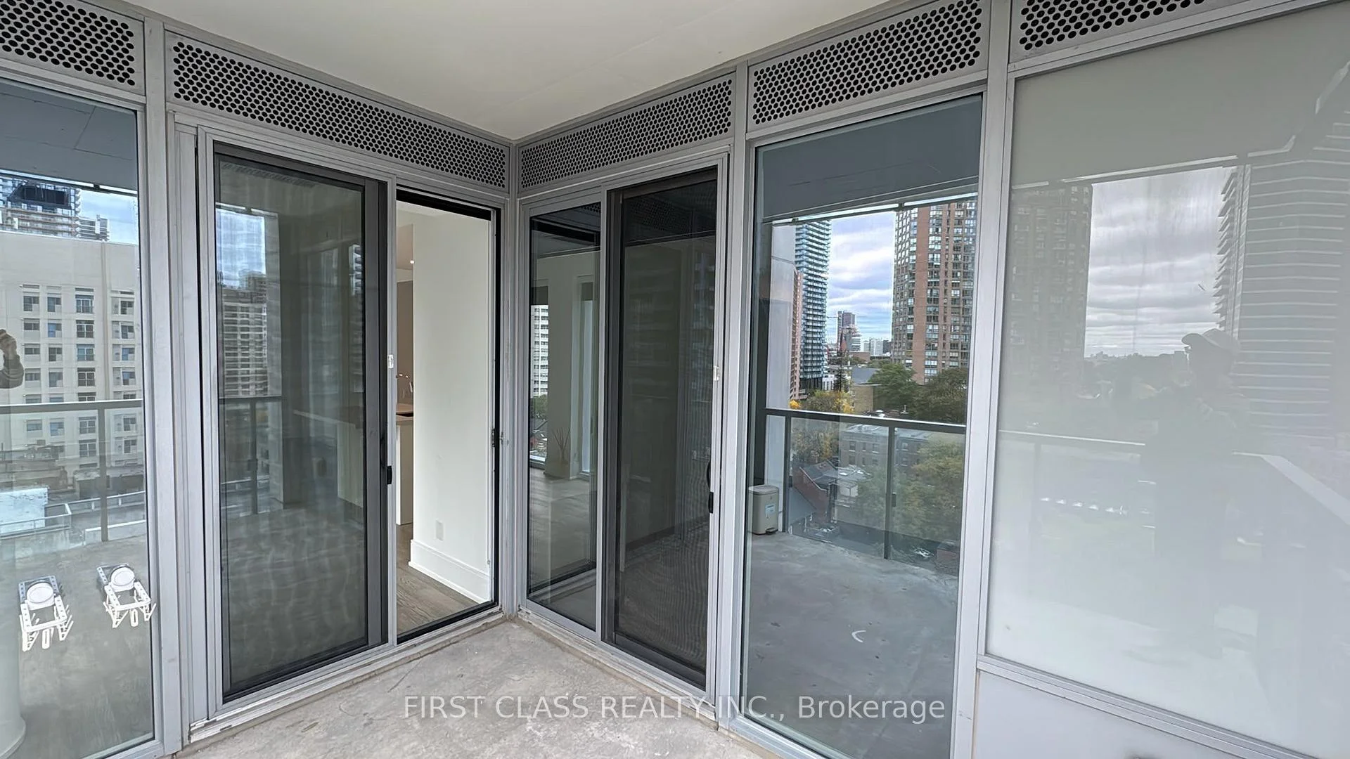 Photo 22 of Unit 915, 1 Gloucester Street, Toronto, Church-Yonge Corridor — HOMEH