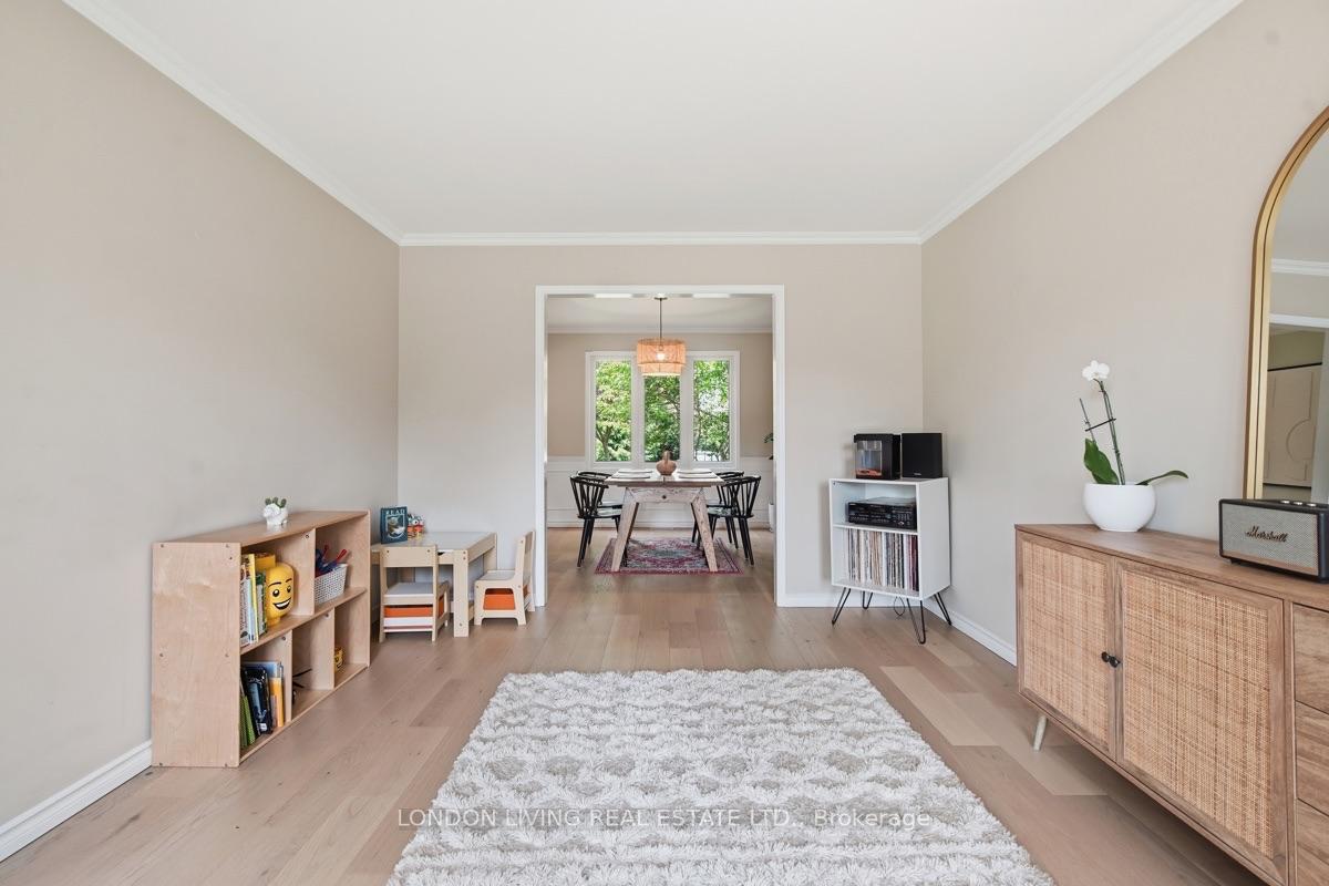 Photo 8 of 7006 Diane Crescent, London, South V — HOMEH