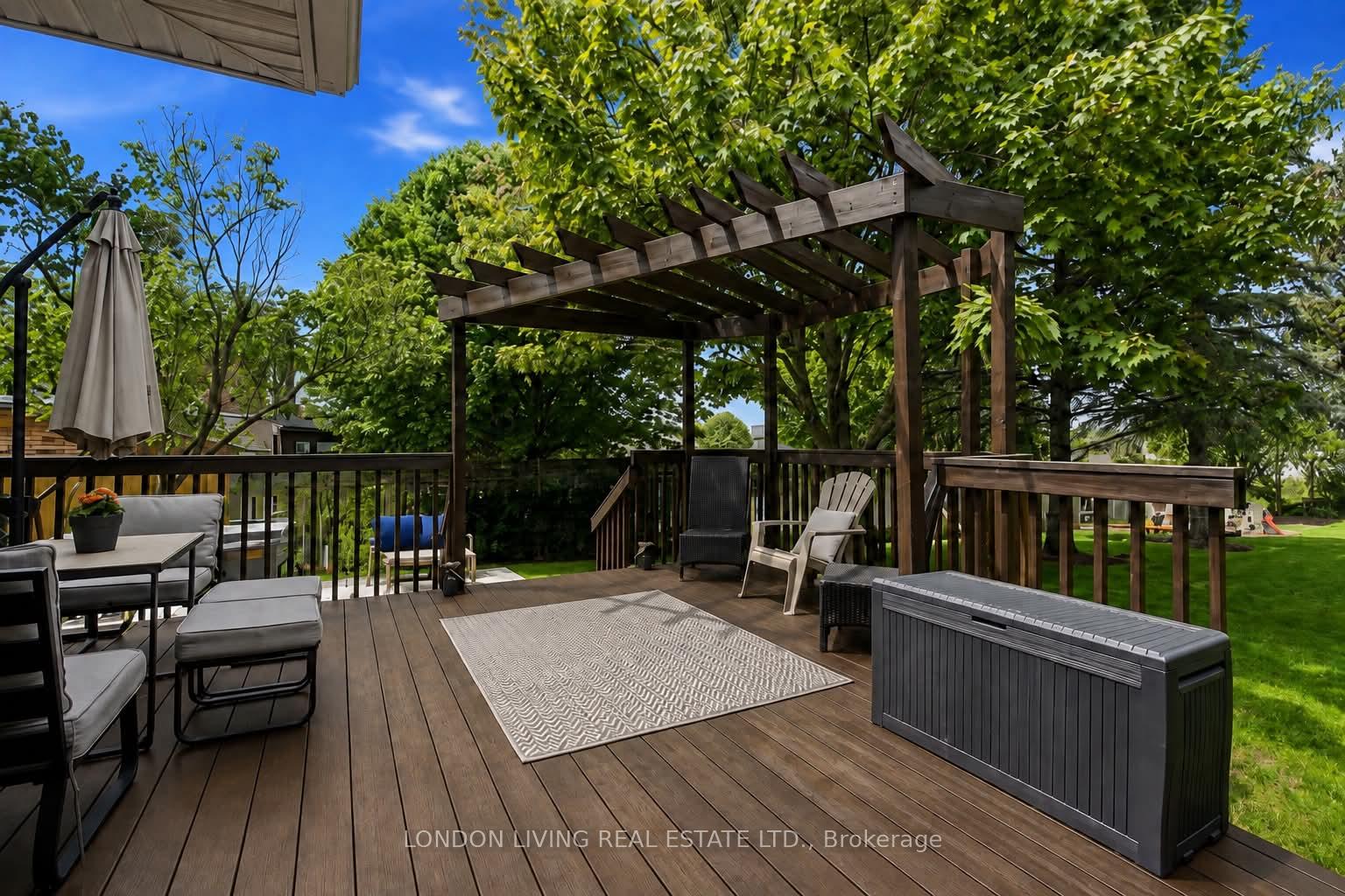 Photo 33 of 7006 Diane Crescent, London, South V — HOMEH