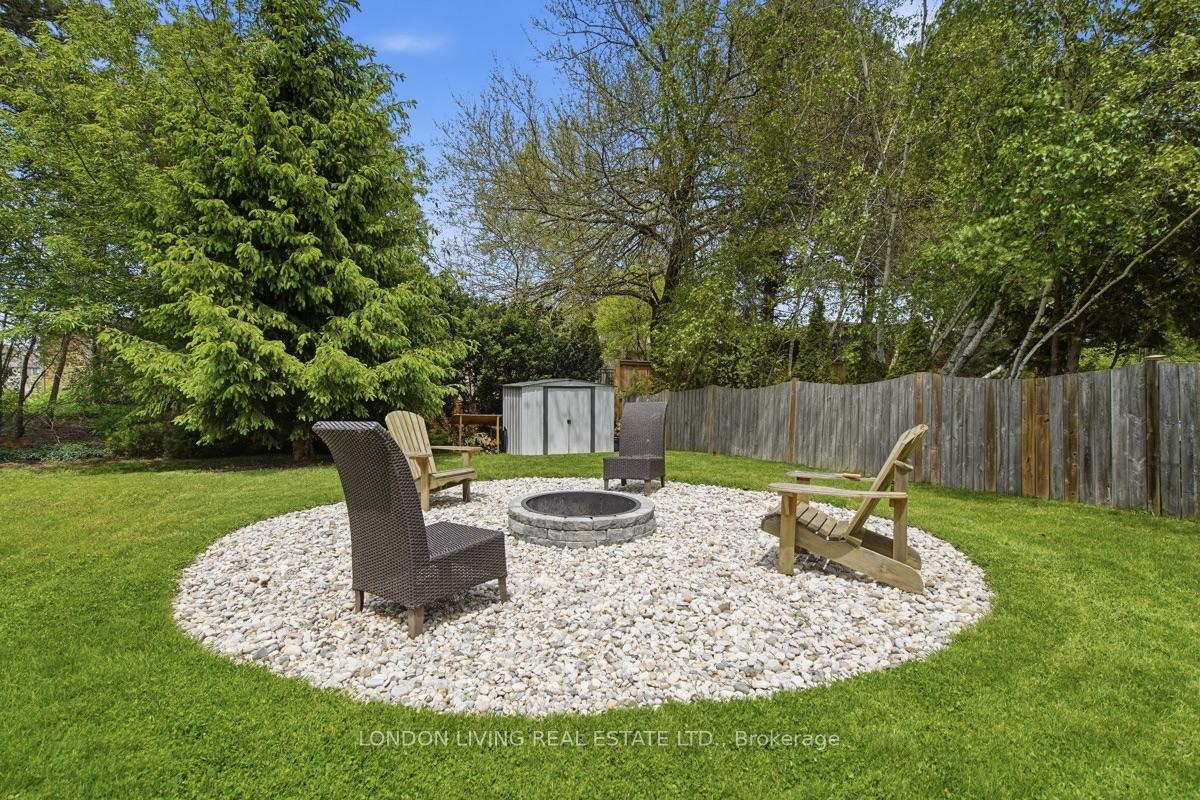 Photo 37 of 7006 Diane Crescent, London, South V — HOMEH