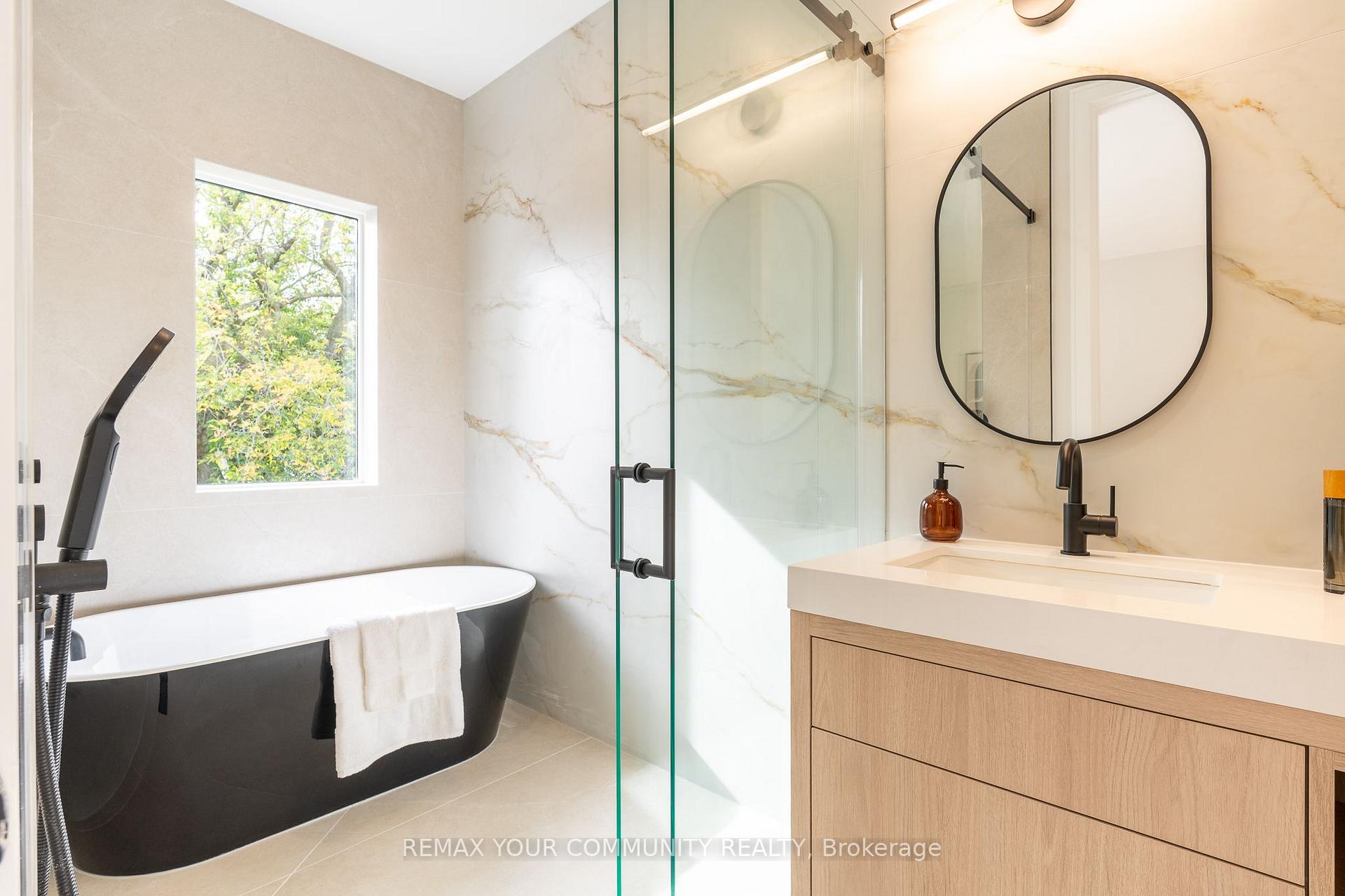 Photo 25 of 281 Queensdale Avenue, Toronto, Danforth Village-East York — HOMEH