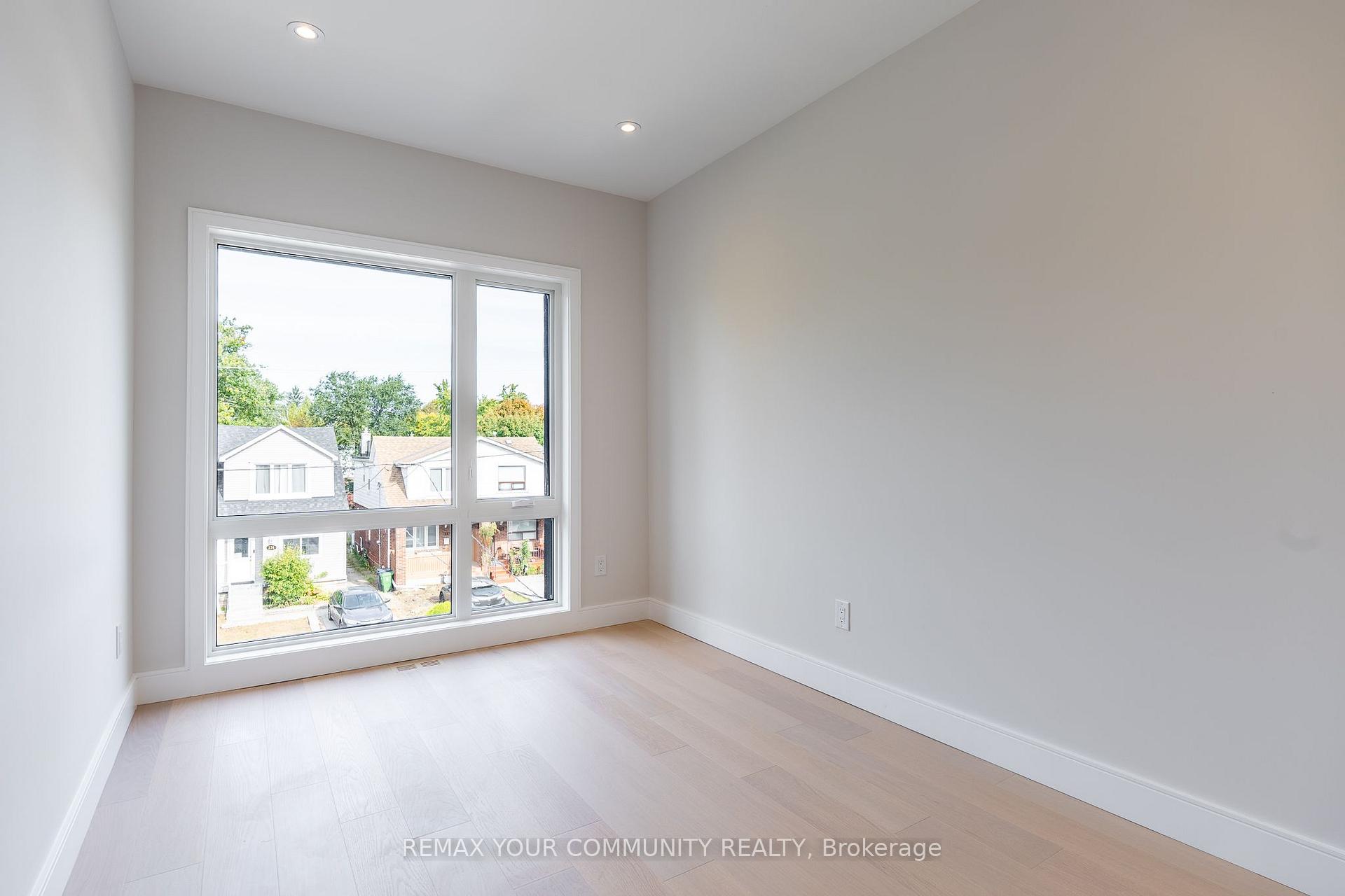 Photo 32 of 281 Queensdale Avenue, Toronto, Danforth Village-East York — HOMEH
