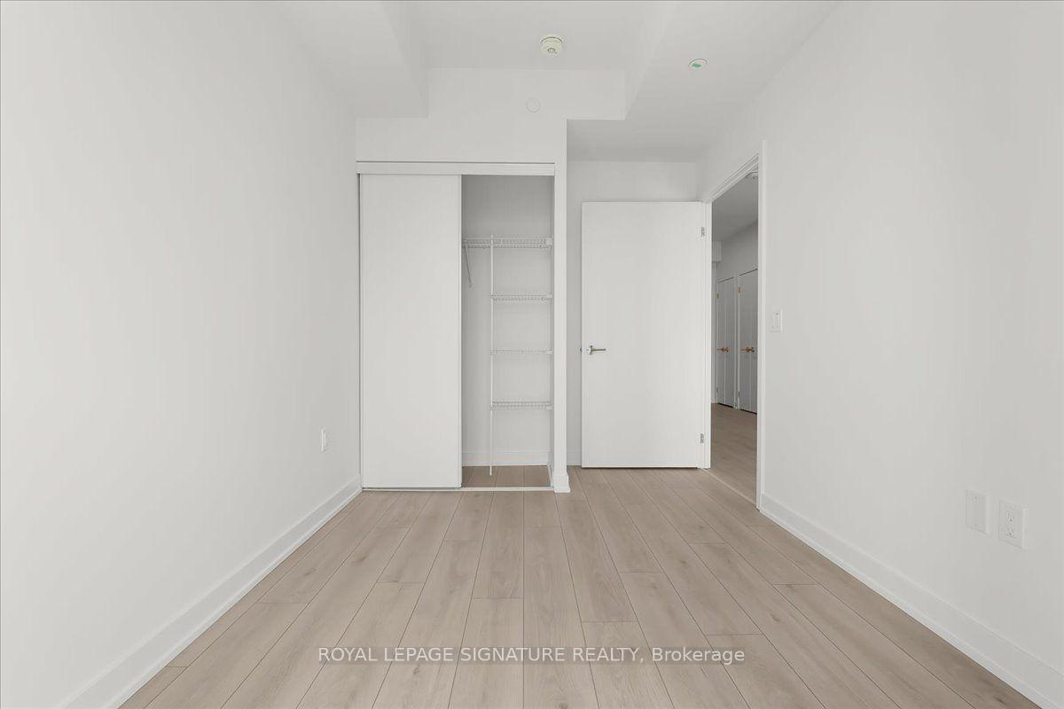 Photo 14 of Unit 905, 1 Fairview Road E, Mississauga, Mississauga Valleys — HOMEH
