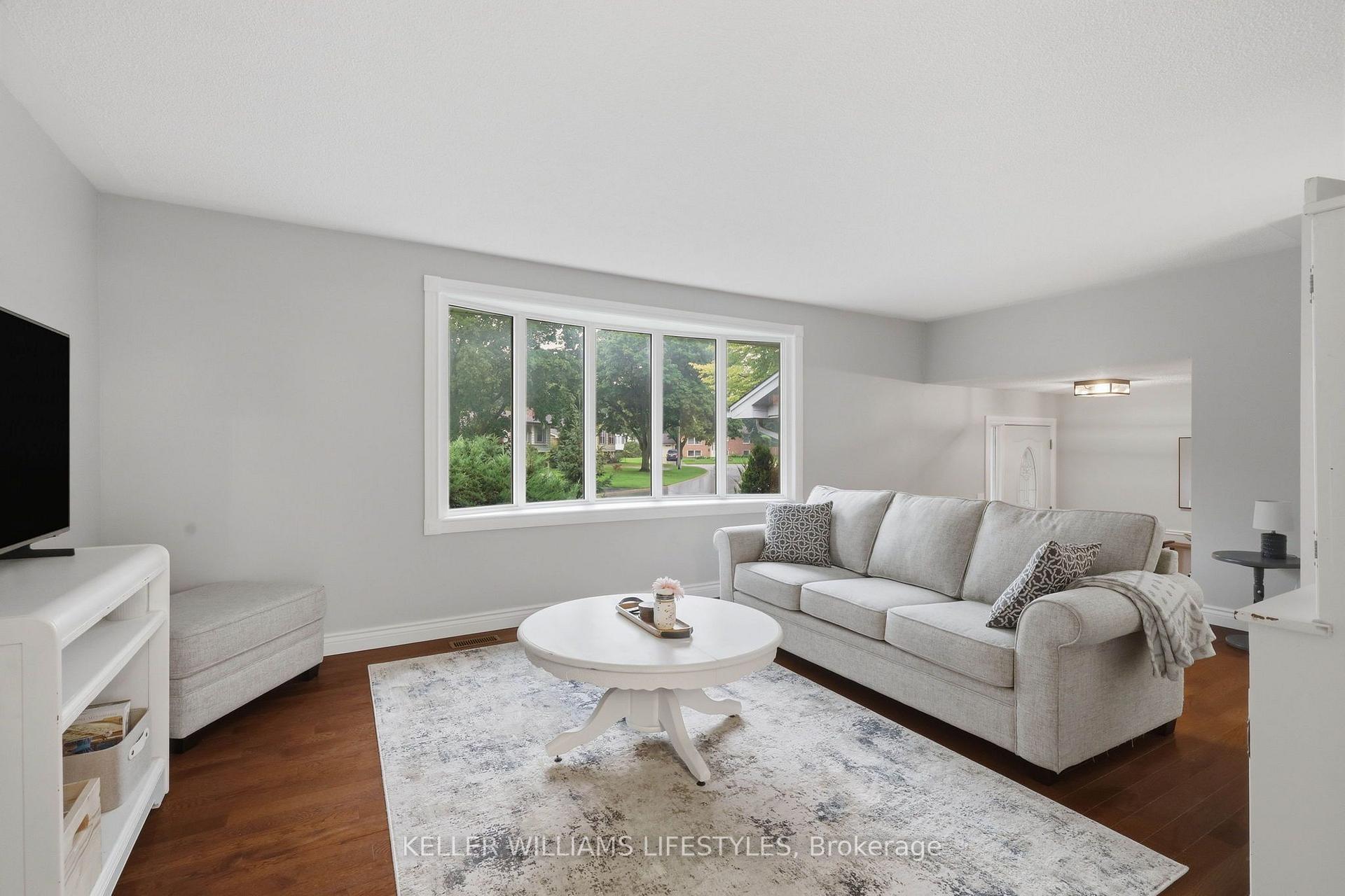 Photo 6 of 344 Robert Street, Strathroy-Caradoc, NW — HOMEH