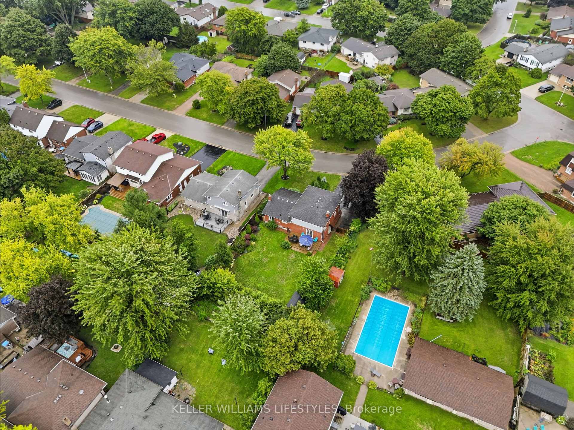 Photo 36 of 344 Robert Street, Strathroy-Caradoc, NW — HOMEH