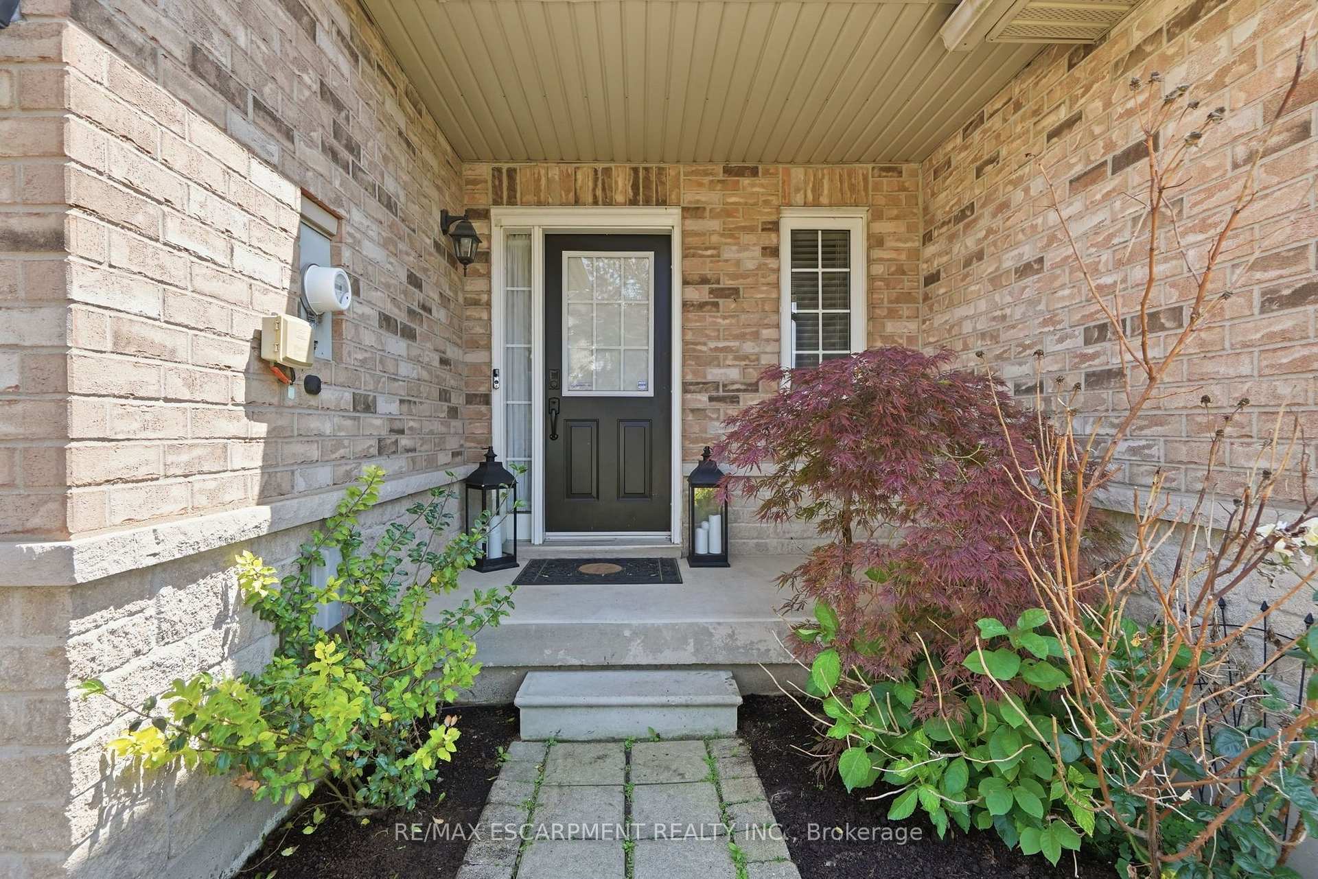 Photo 2 of Unit 12, 39 Panabaker Drive, Hamilton, Ancaster — HOMEH