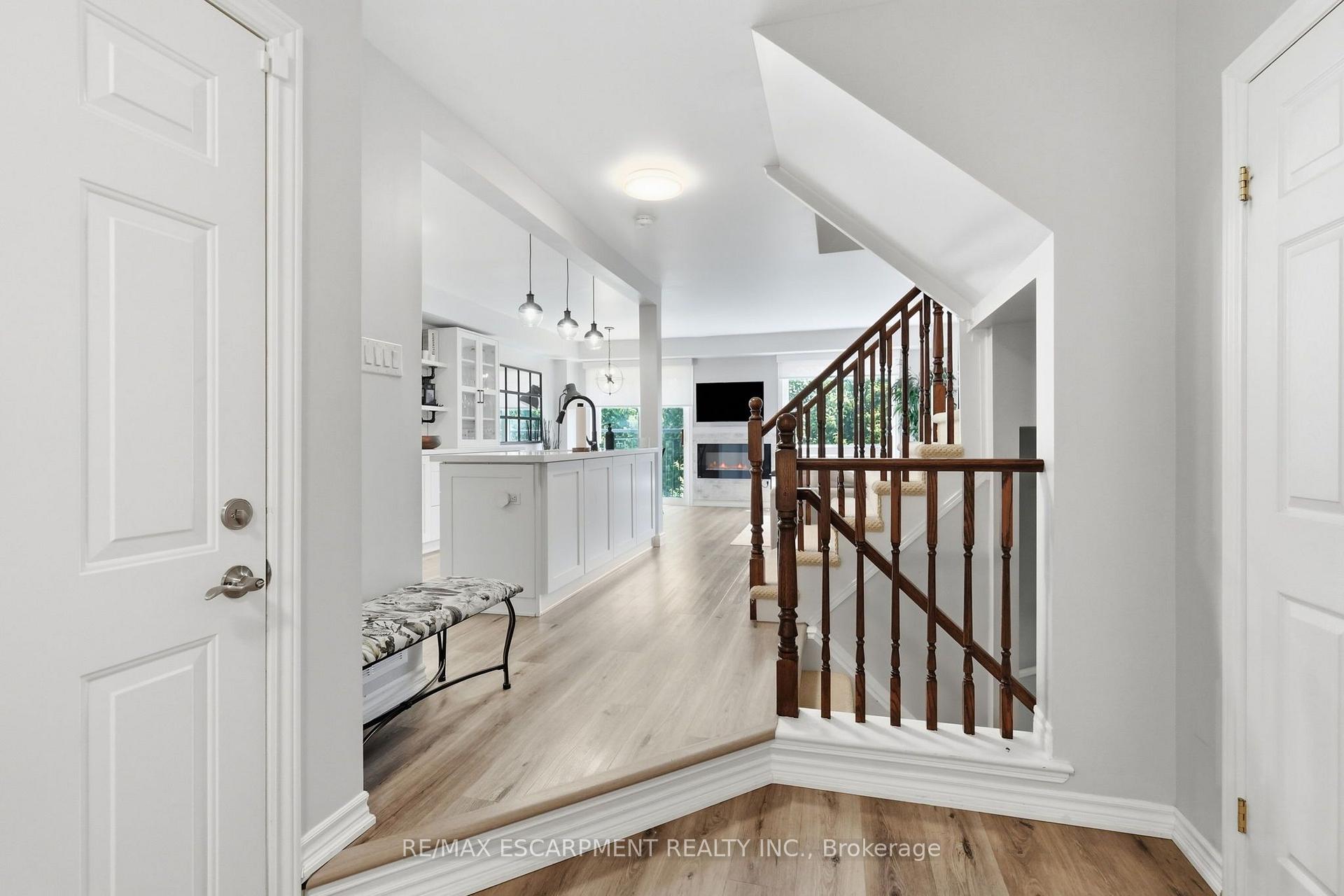 Photo 4 of Unit 12, 39 Panabaker Drive, Hamilton, Ancaster — HOMEH