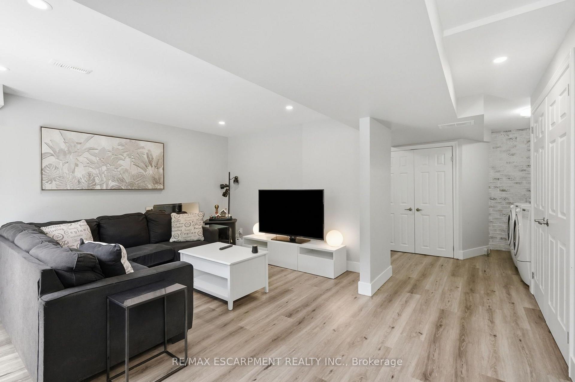 Photo 34 of Unit 12, 39 Panabaker Drive, Hamilton, Ancaster — HOMEH