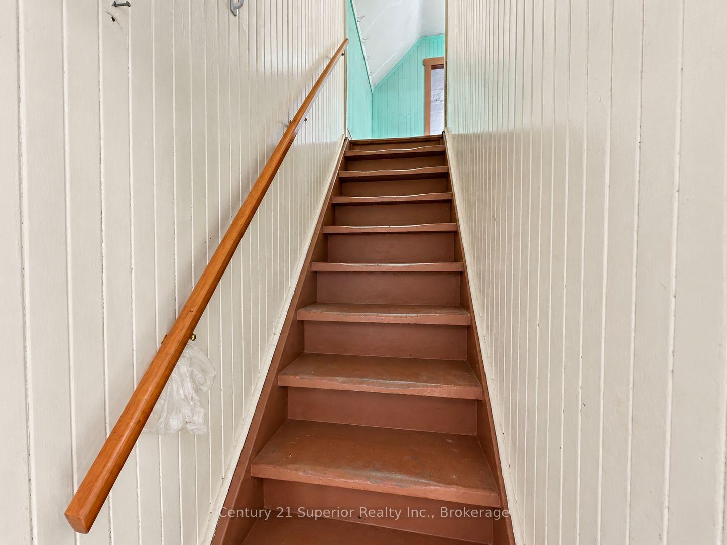 Photo 21 of 531 Mctavish Street, Thunder Bay, East End — HOMEH