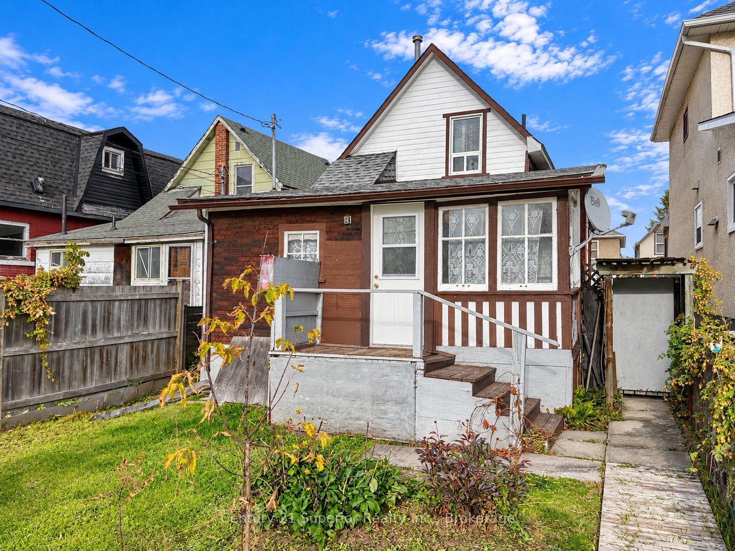 Photo 36 of 531 Mctavish Street, Thunder Bay, East End — HOMEH