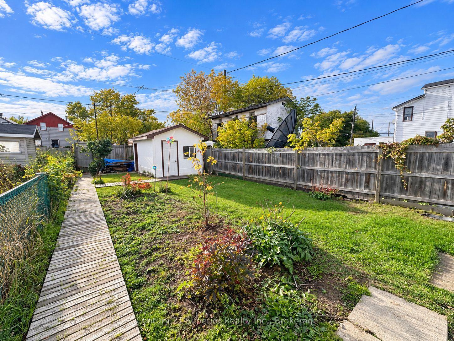 Photo 39 of 531 Mctavish Street, Thunder Bay, East End — HOMEH