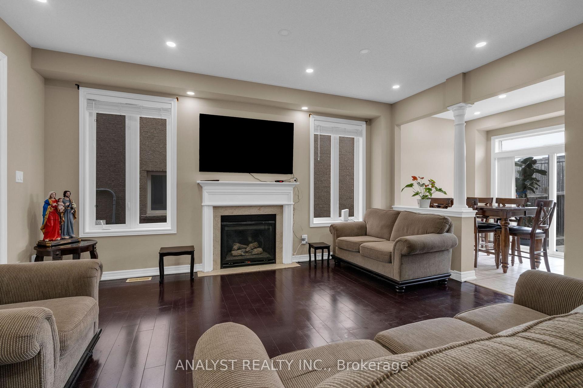 Photo 8 of 58 Saint Grace Court, Brampton, Bram East — HOMEH