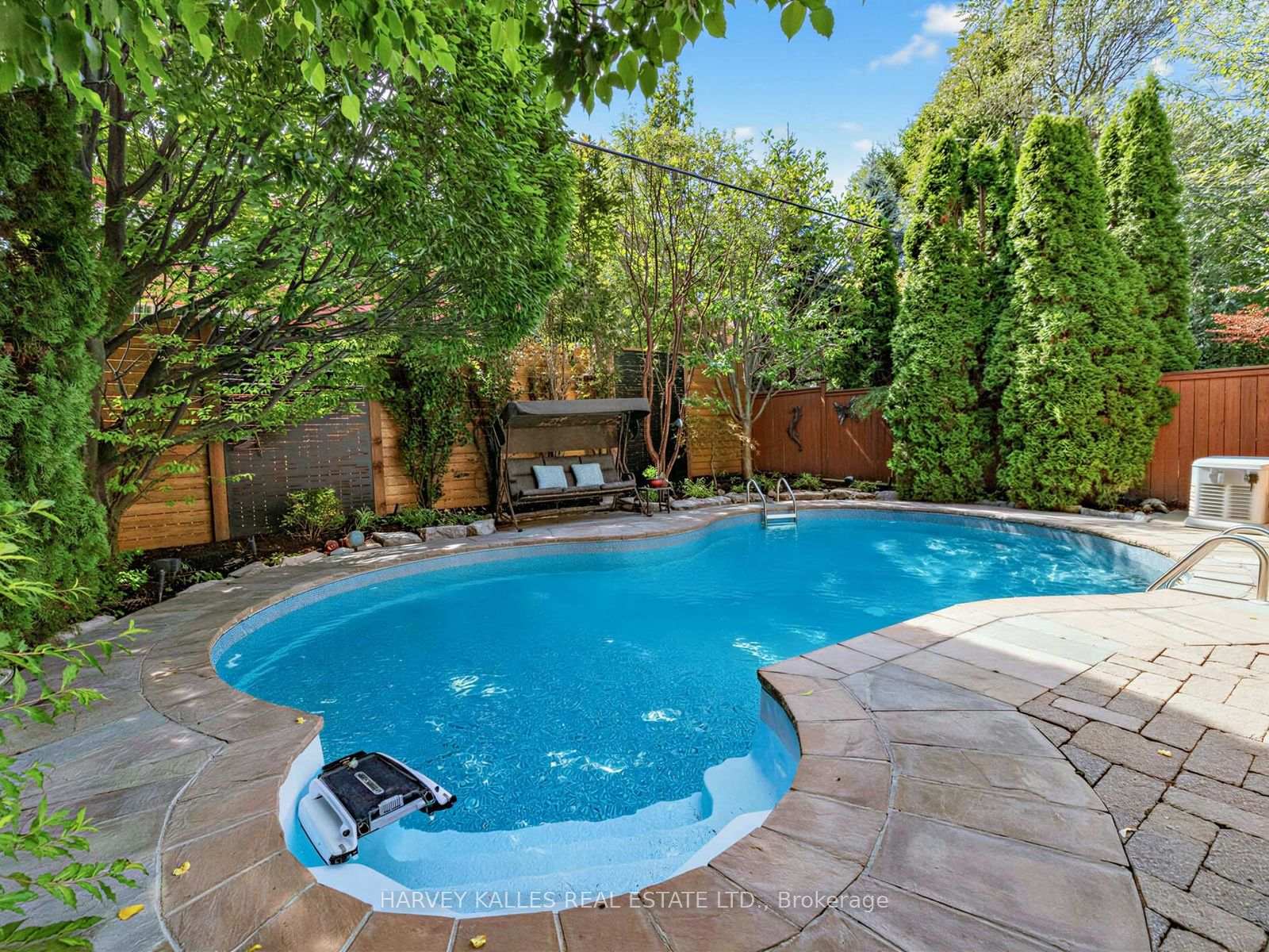 Photo 15 of 629 Bedford Park Avenue, Toronto, Bedford Park-Nortown — HOMEH