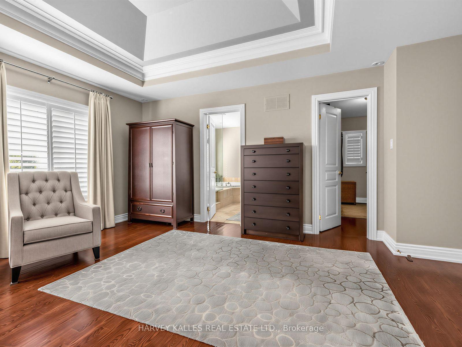 Photo 32 of 629 Bedford Park Avenue, Toronto, Bedford Park-Nortown — HOMEH