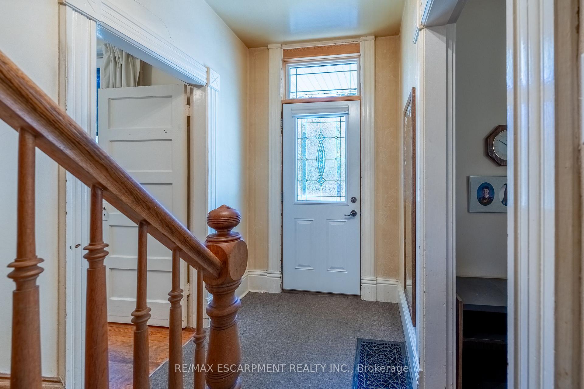 Photo 6 of 33 Palmerston Avenue, Brantford, North Ward — HOMEH