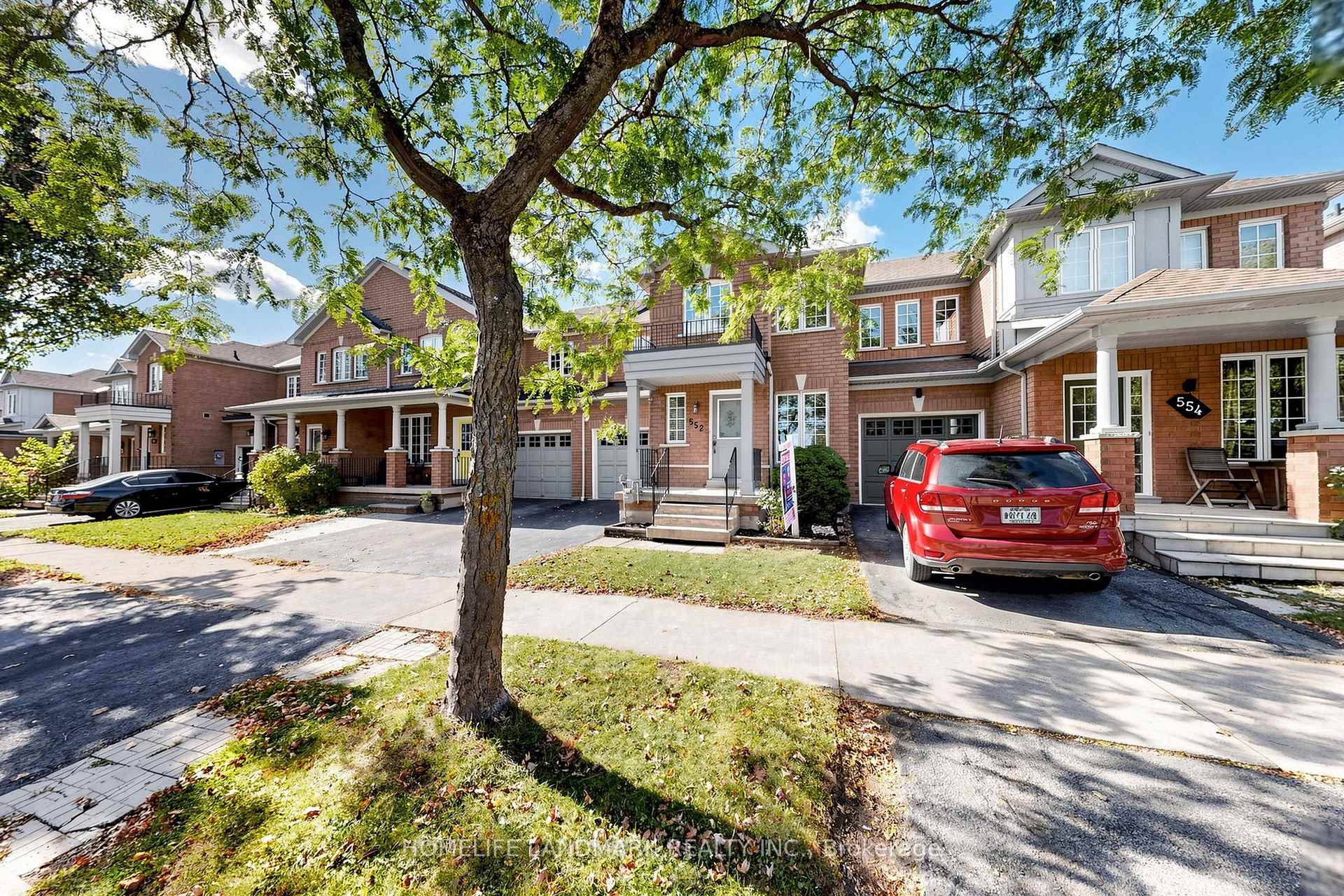 Photo 2 of 552 Thelma Street, Burlington, Appleby — HOMEH