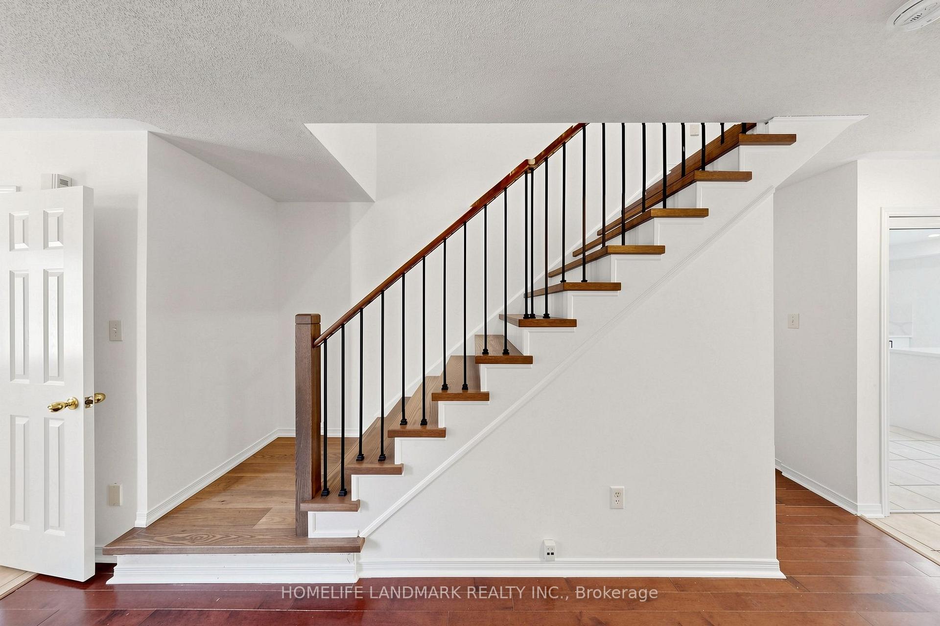 Photo 23 of 552 Thelma Street, Burlington, Appleby — HOMEH
