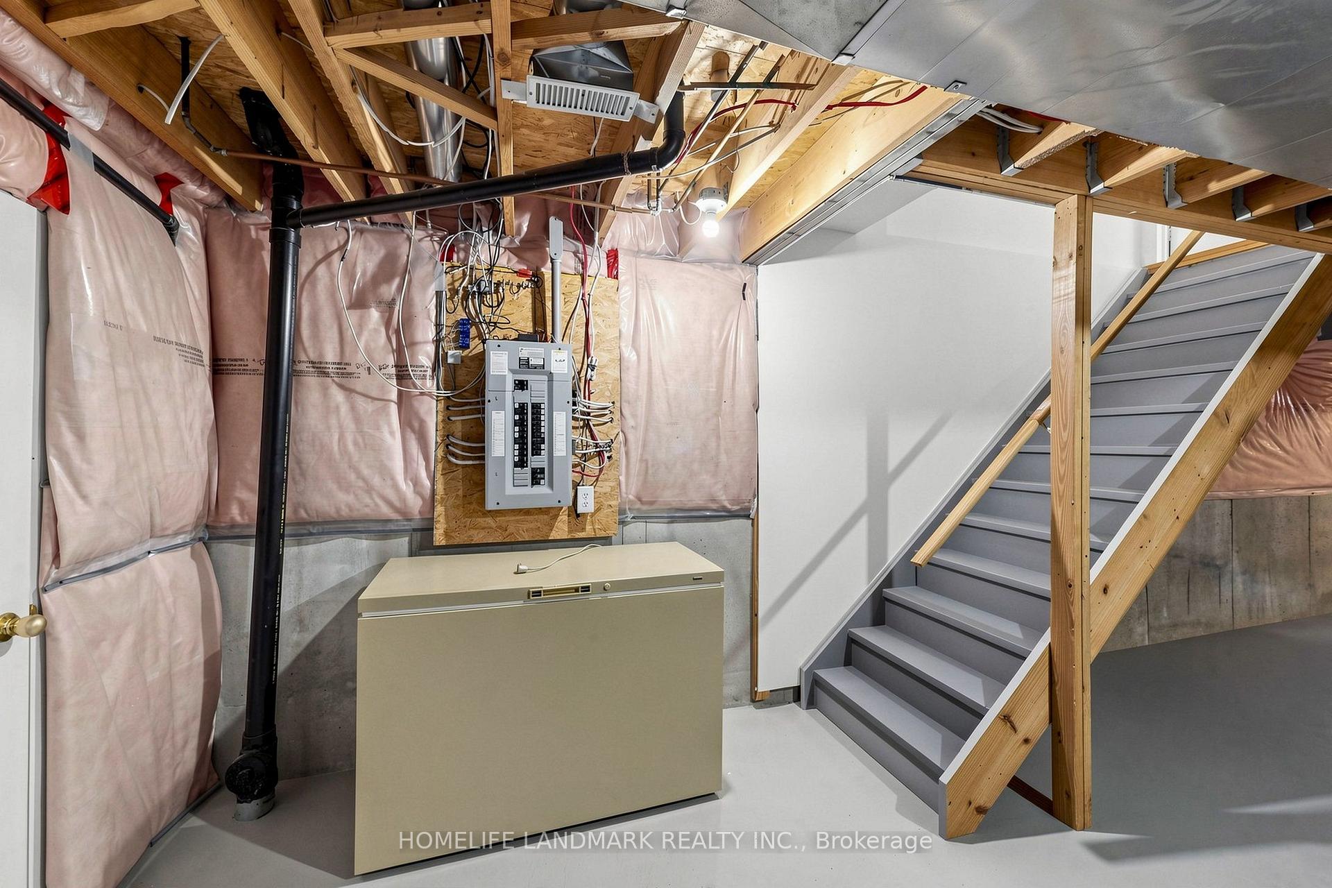Photo 42 of 552 Thelma Street, Burlington, Appleby — HOMEH