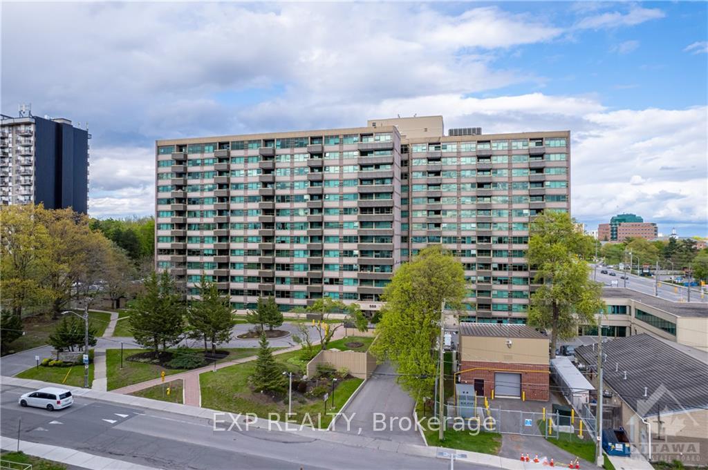 Photo of Unit 505, 555 Brittany Drive