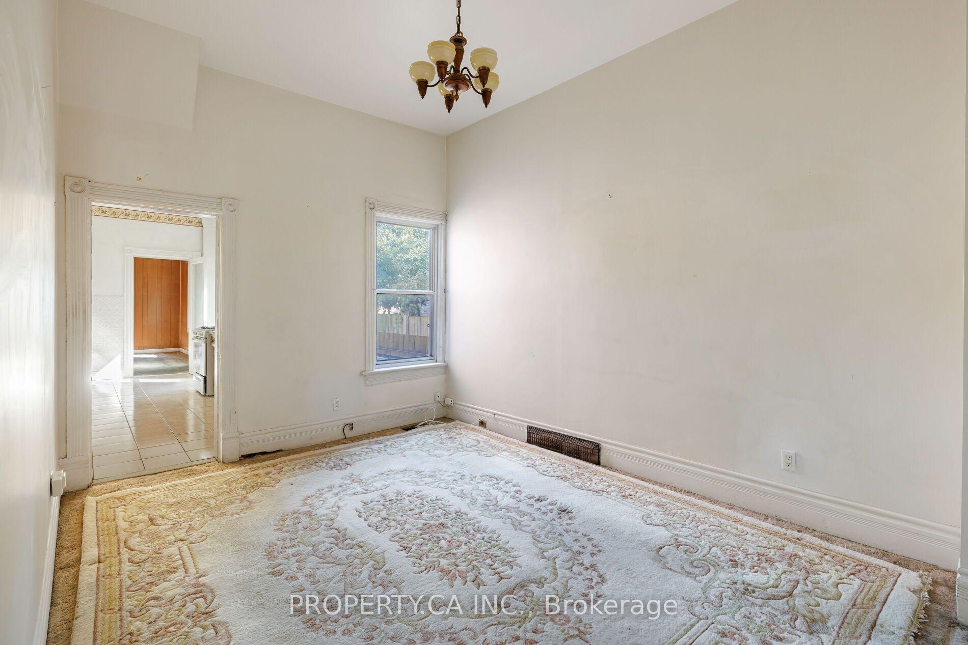 Photo 5 of 195 Shaw Street, Toronto, Trinity-Bellwoods — HOMEH