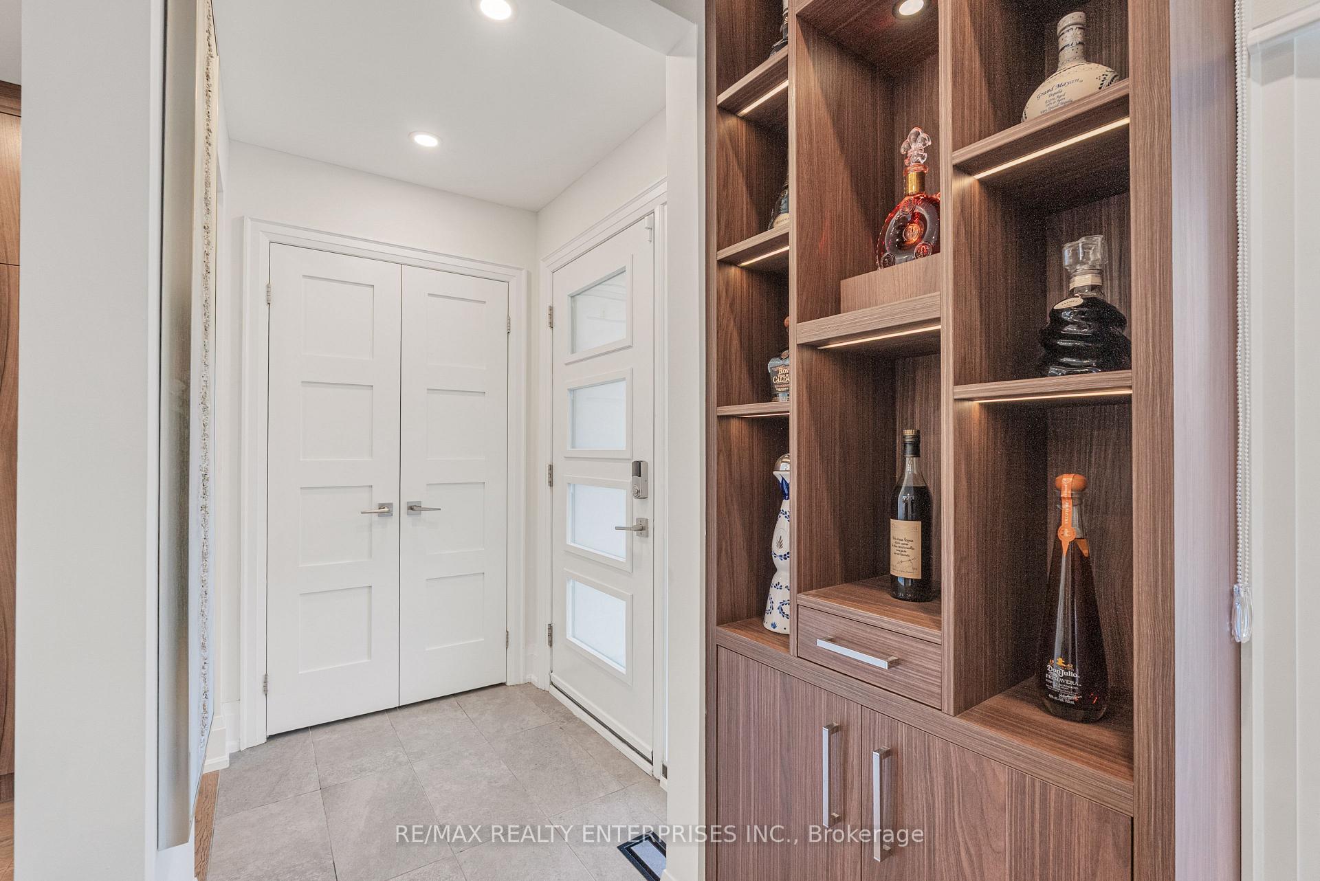Photo 17 of 2223 Belfast Crescent, Mississauga, Sheridan — HOMEH