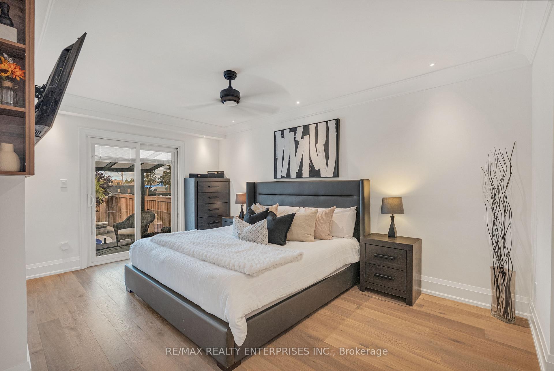 Photo 19 of 2223 Belfast Crescent, Mississauga, Sheridan — HOMEH