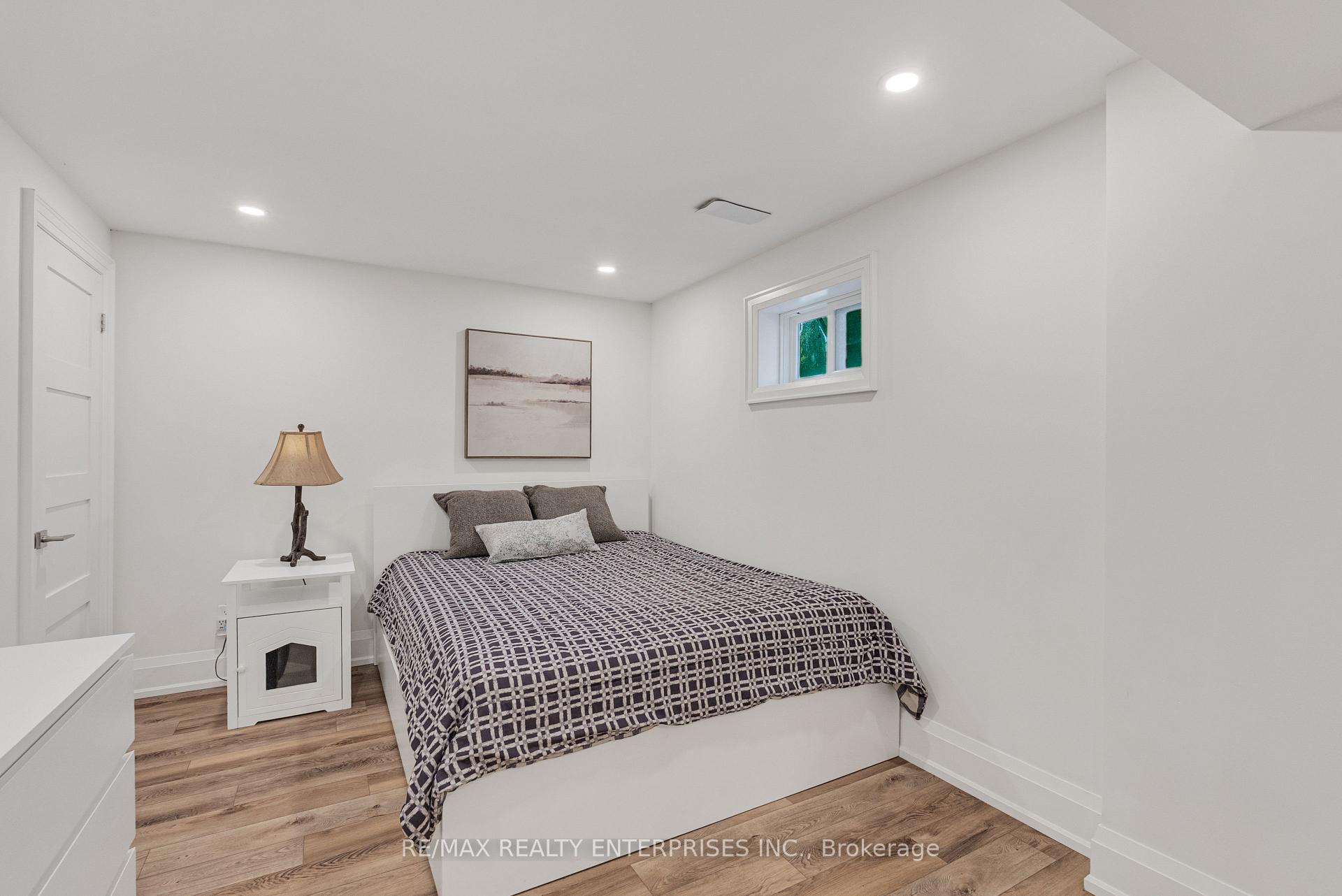 Photo 26 of 2223 Belfast Crescent, Mississauga, Sheridan — HOMEH