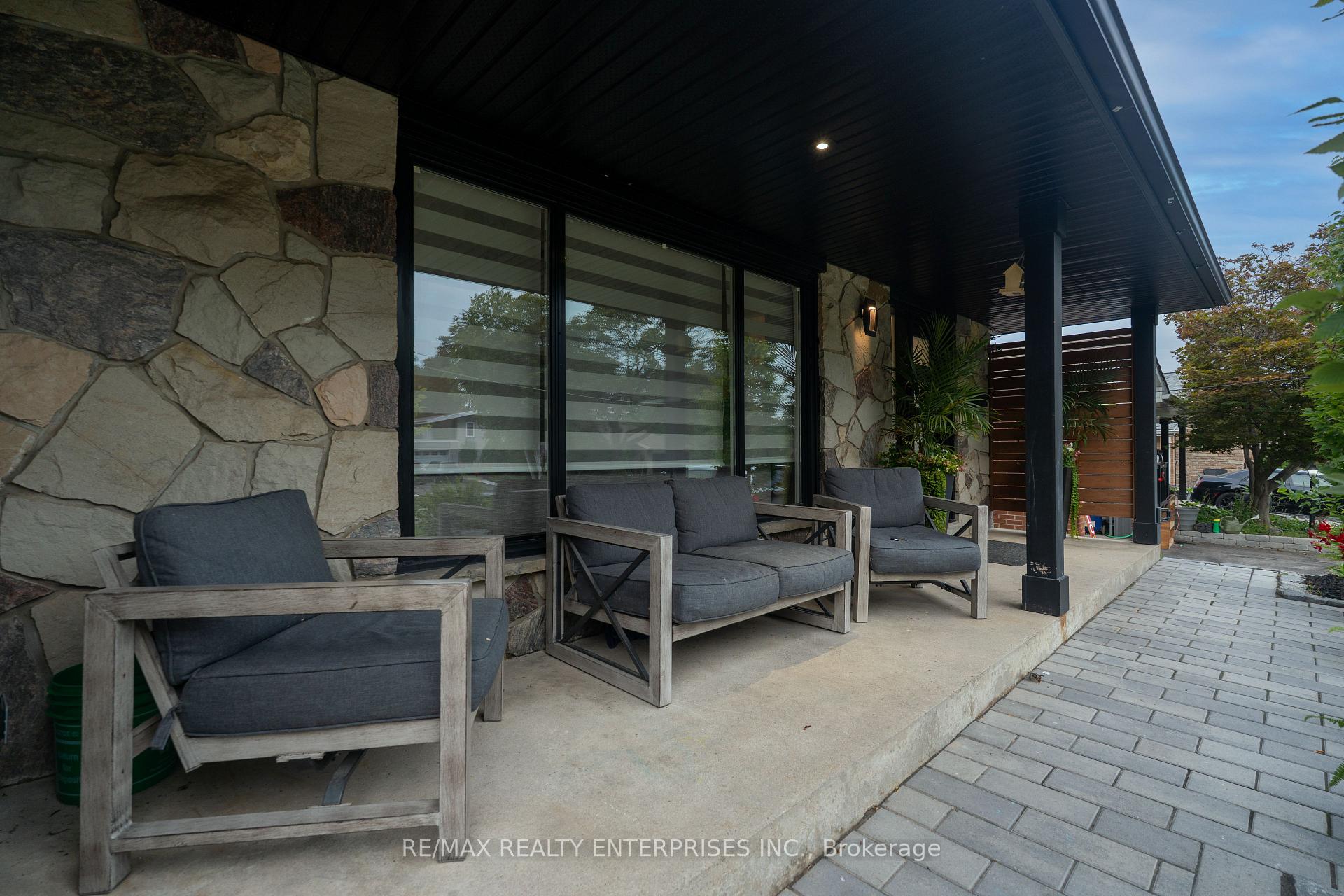 Photo 44 of 2223 Belfast Crescent, Mississauga, Sheridan — HOMEH
