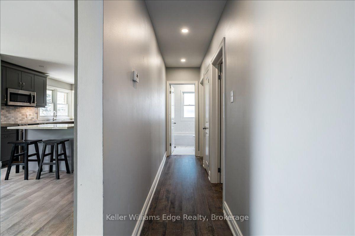 Photo 15 of Unit UPPER, 17 West 21st Street, Hamilton, Westcliffe — HOMEH