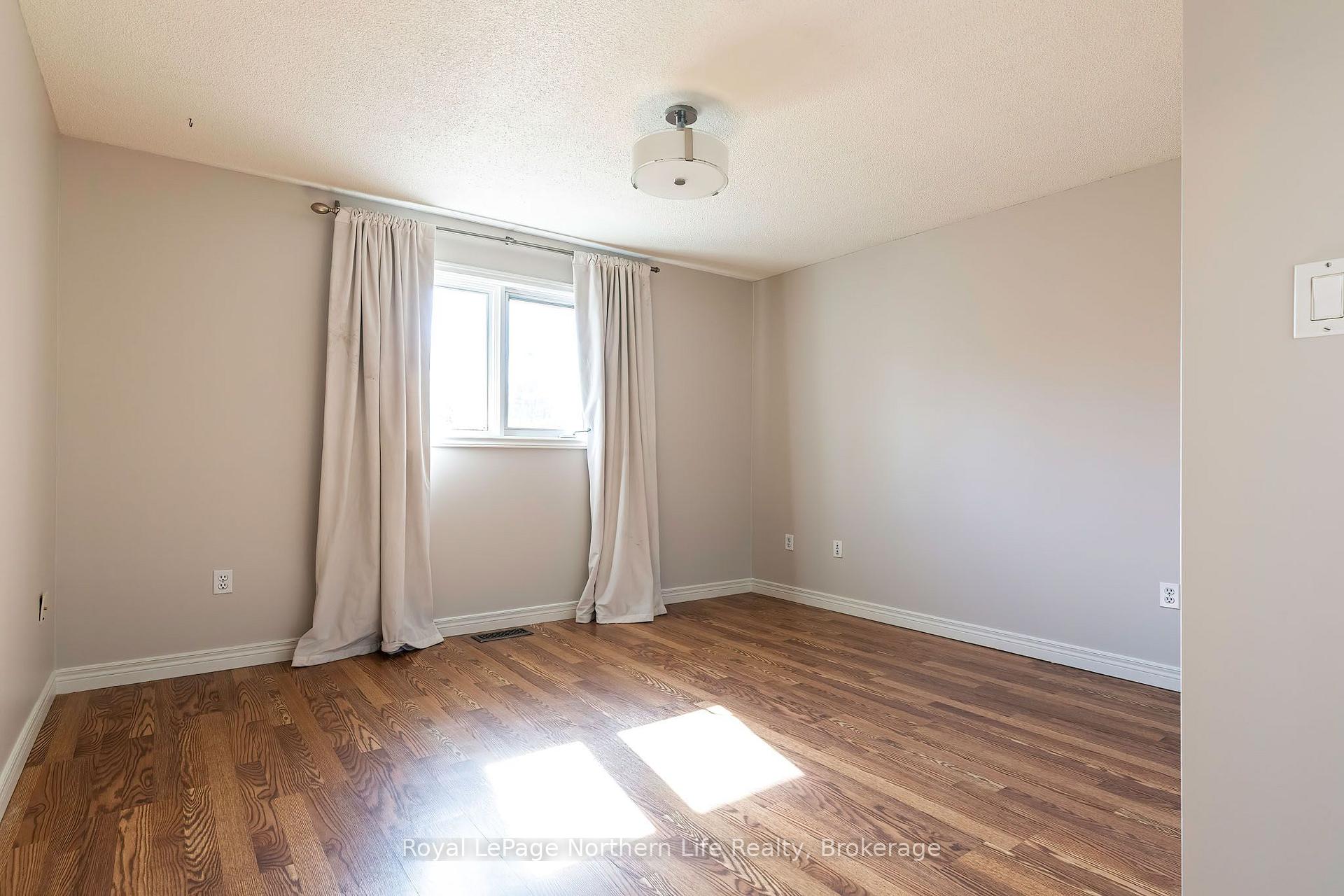 Photo 23 of 511 Bromley Avenue, North Bay, Widdifield — HOMEH
