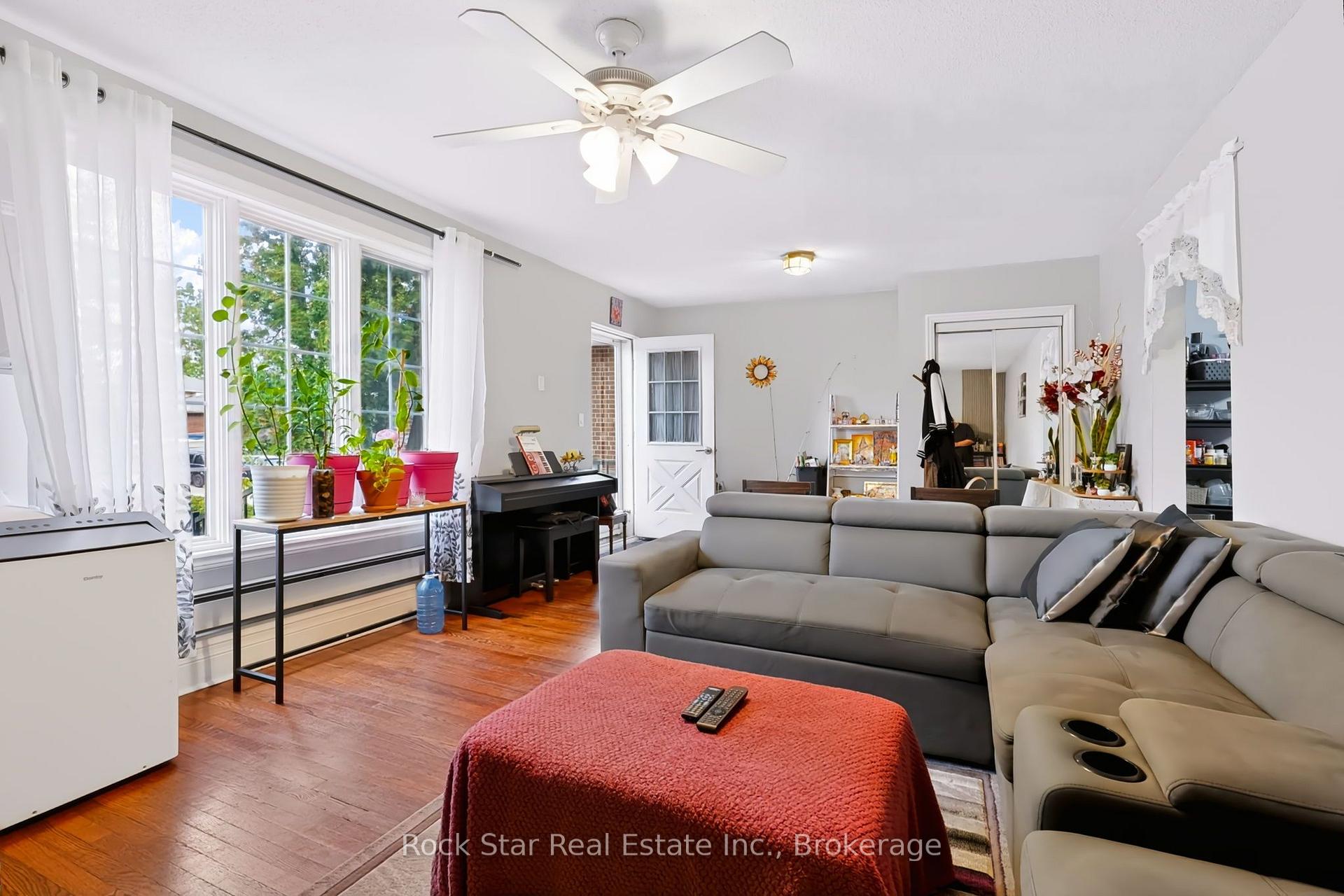 Photo 8 of 1162 Northmount Avenue, Mississauga, Lakeview — HOMEH
