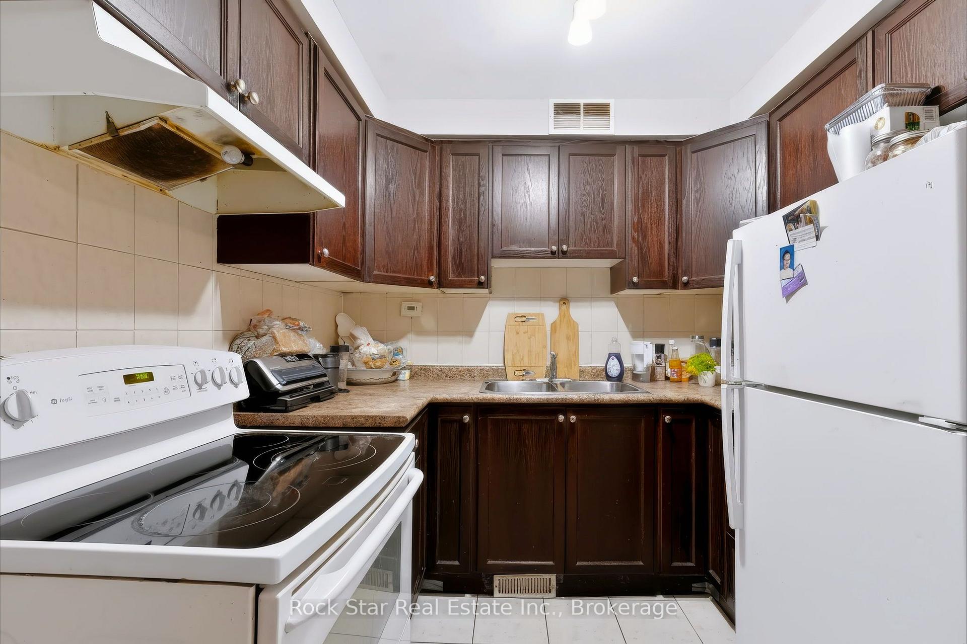 Photo 34 of 1162 Northmount Avenue, Mississauga, Lakeview — HOMEH