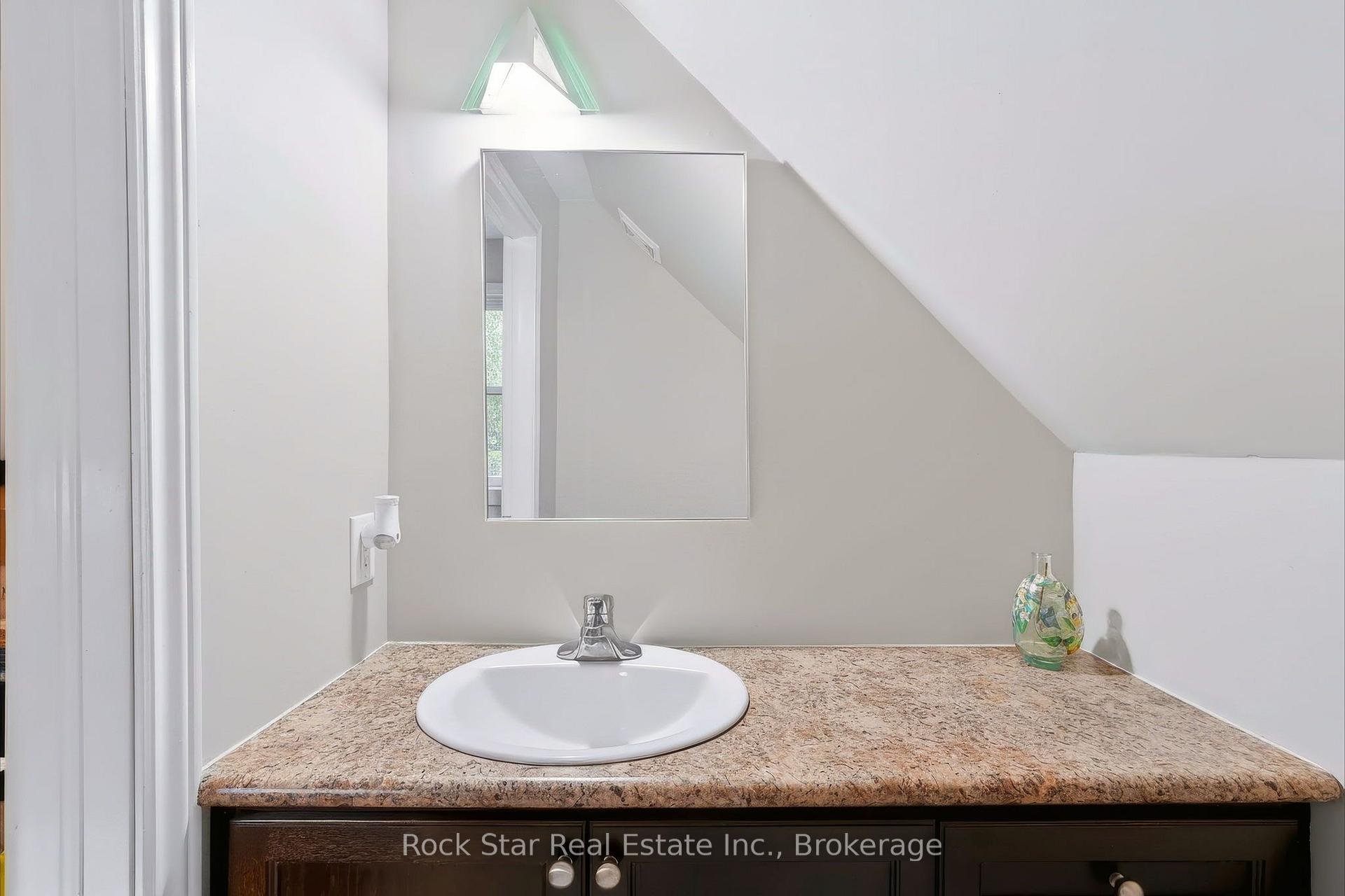 Photo 42 of 1162 Northmount Avenue, Mississauga, Lakeview — HOMEH