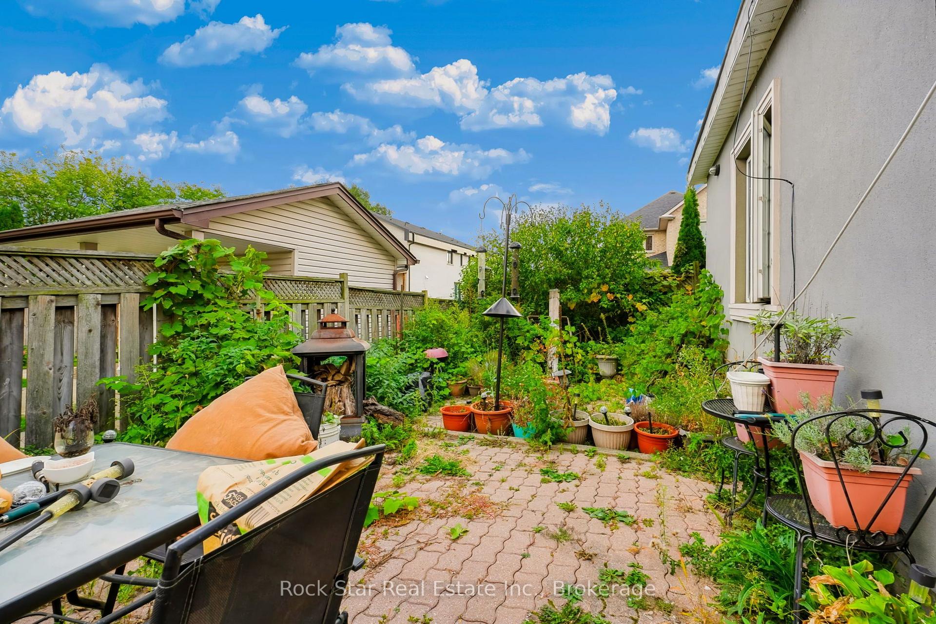 Photo 43 of 1162 Northmount Avenue, Mississauga, Lakeview — HOMEH