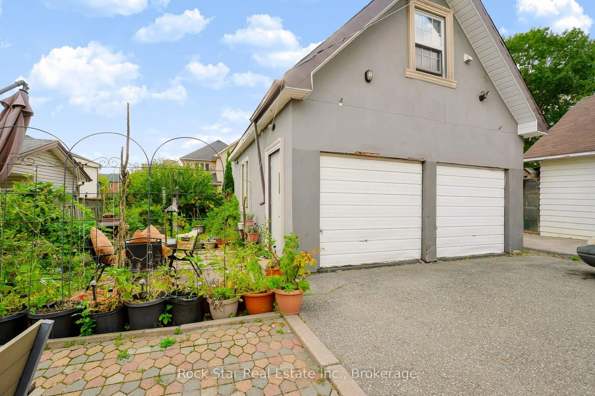 Photo 5 of 1162 Northmount Avenue, Mississauga, Lakeview — HOMEH