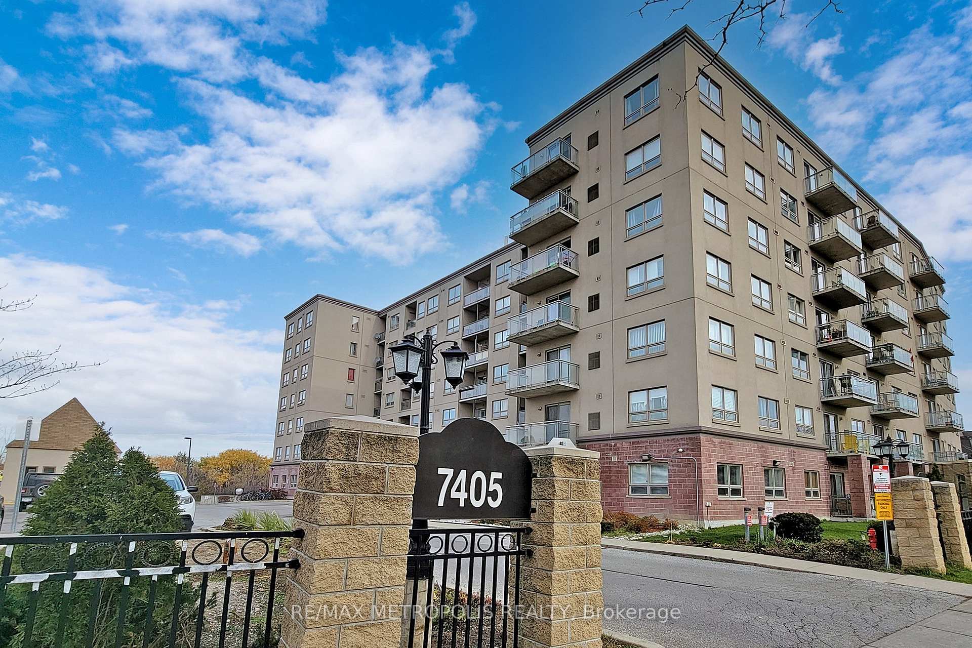 Photo of Unit 712, 7405 Goreway Drive